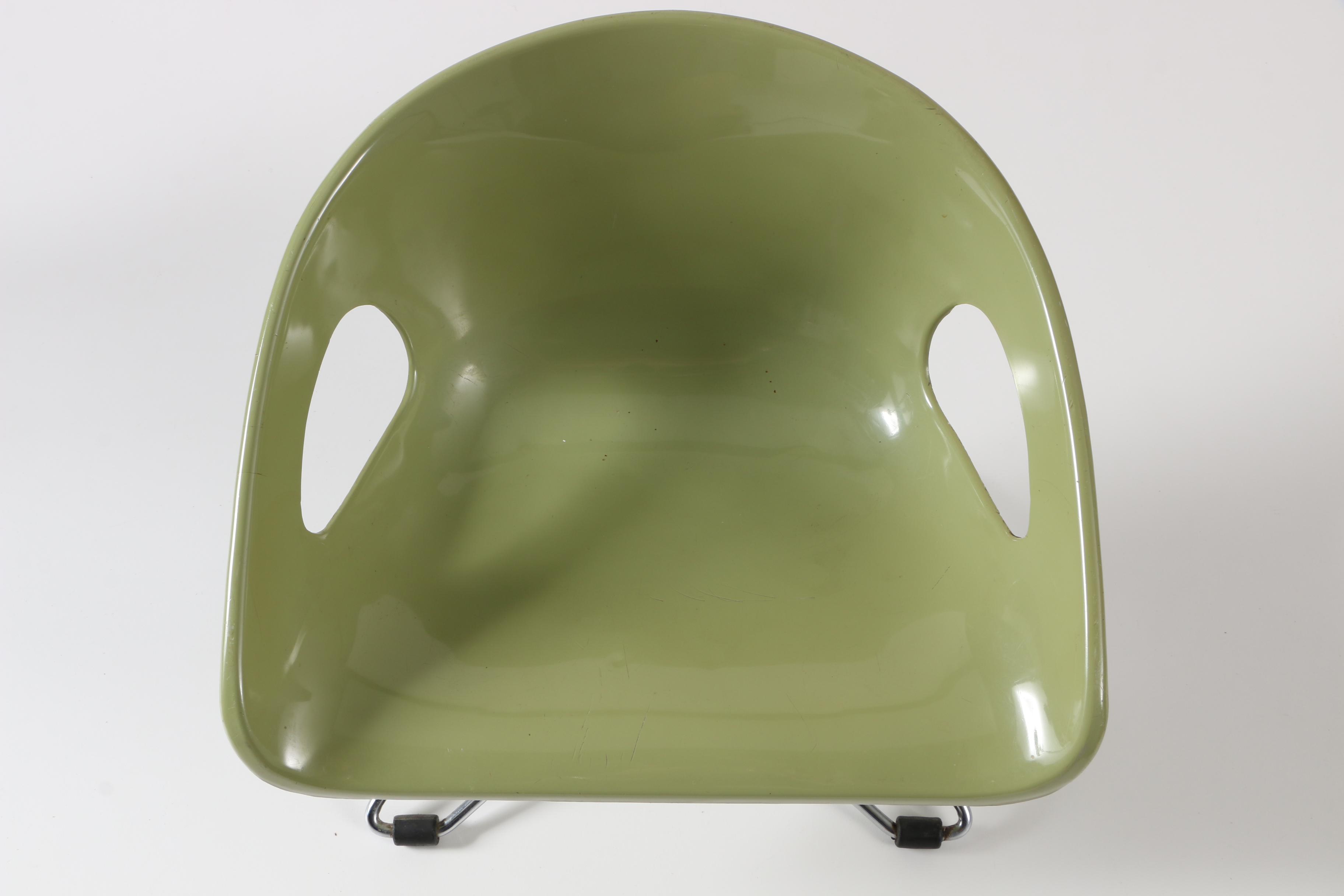 Mid-Century Modern Style Children's Scoop Chair by Cosco