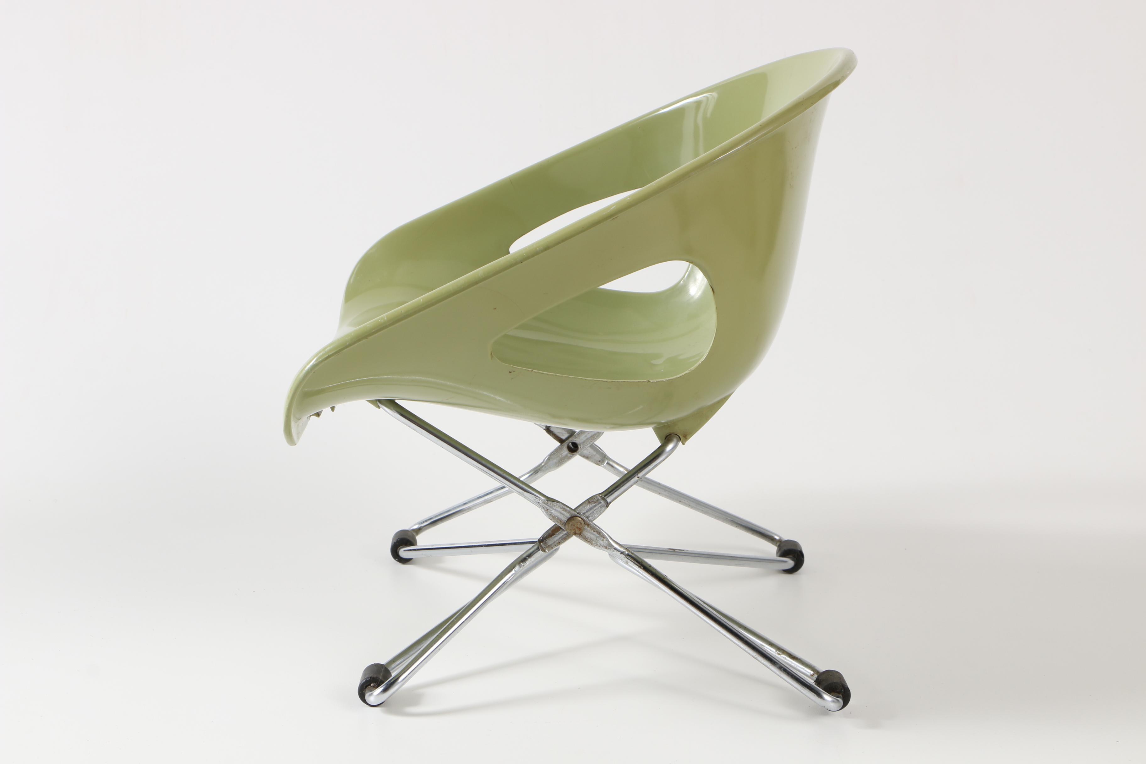 Mid-Century Modern Style Children's Scoop Chair by Cosco