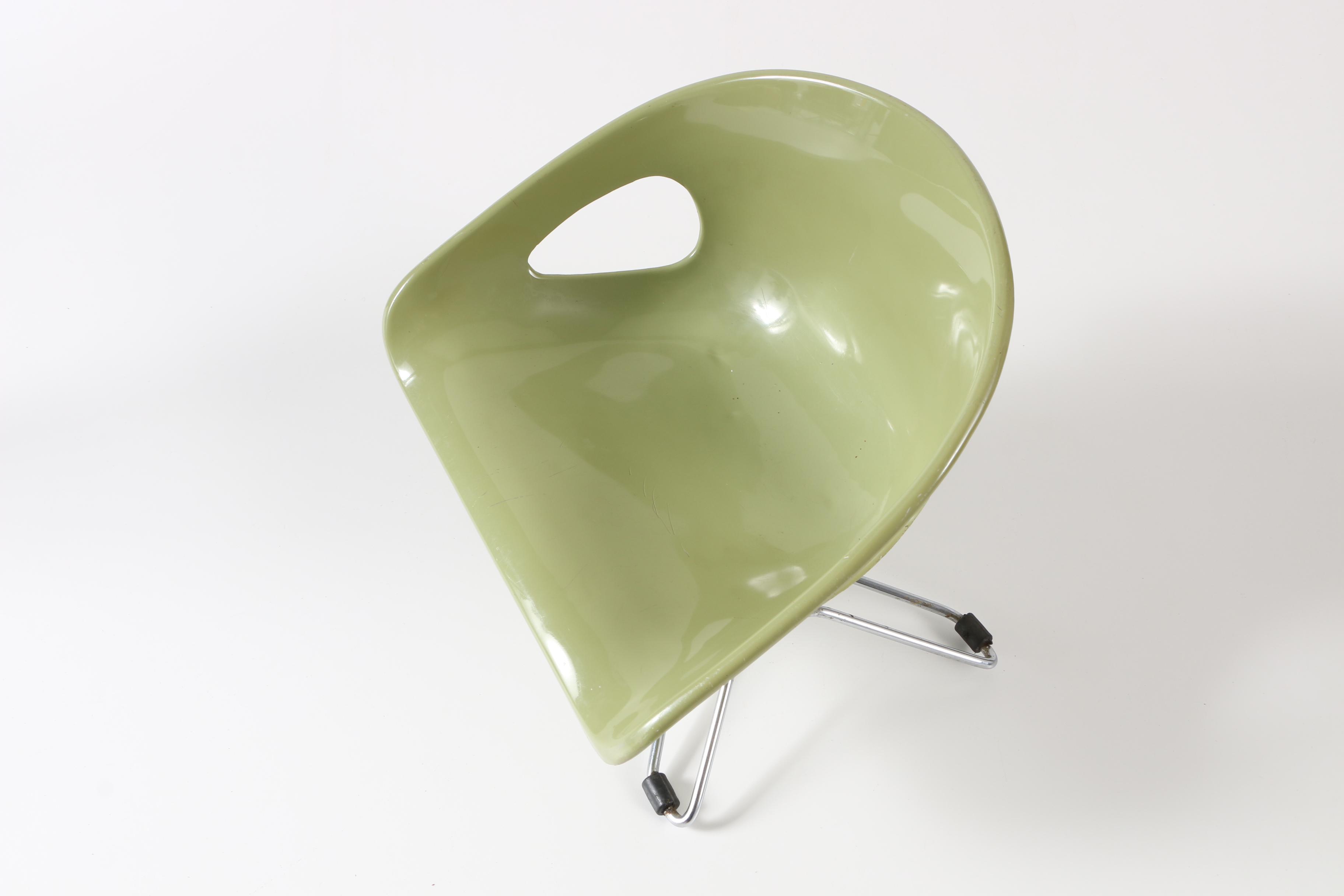 Mid-Century Modern Style Children's Scoop Chair by Cosco