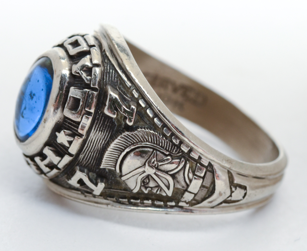 1977 Vintage 10K White Gold Synthetic Spinel "Lloyd" Class Ring