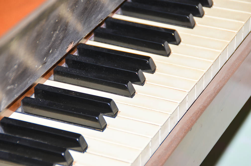 Vintage Howard Spinet Piano by Baldwin