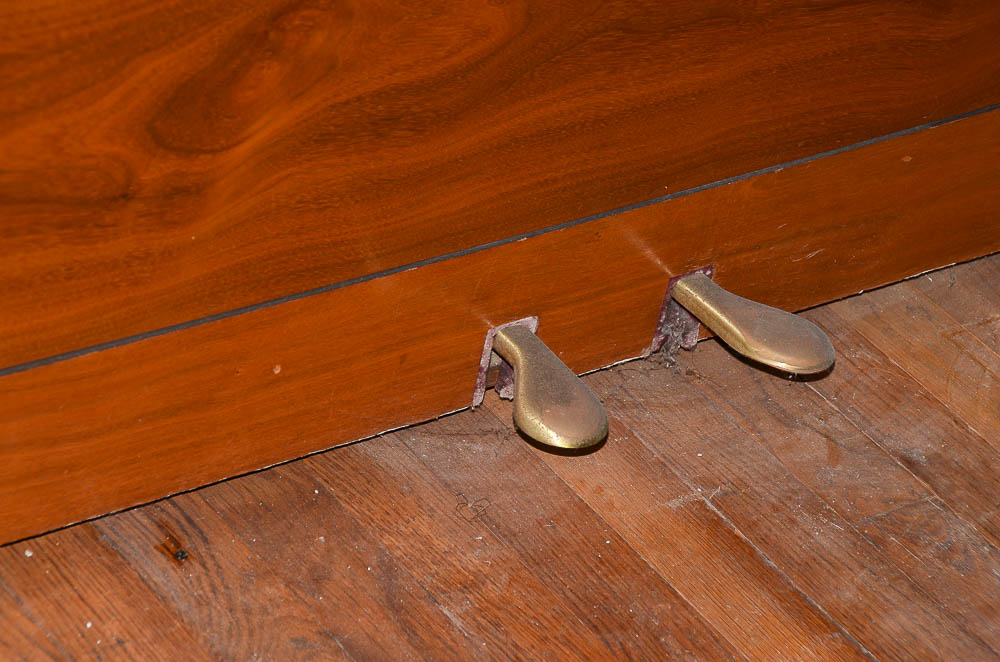 Vintage Howard Spinet Piano by Baldwin