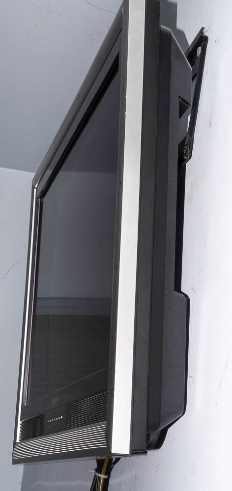 Niko Flatscreen Television