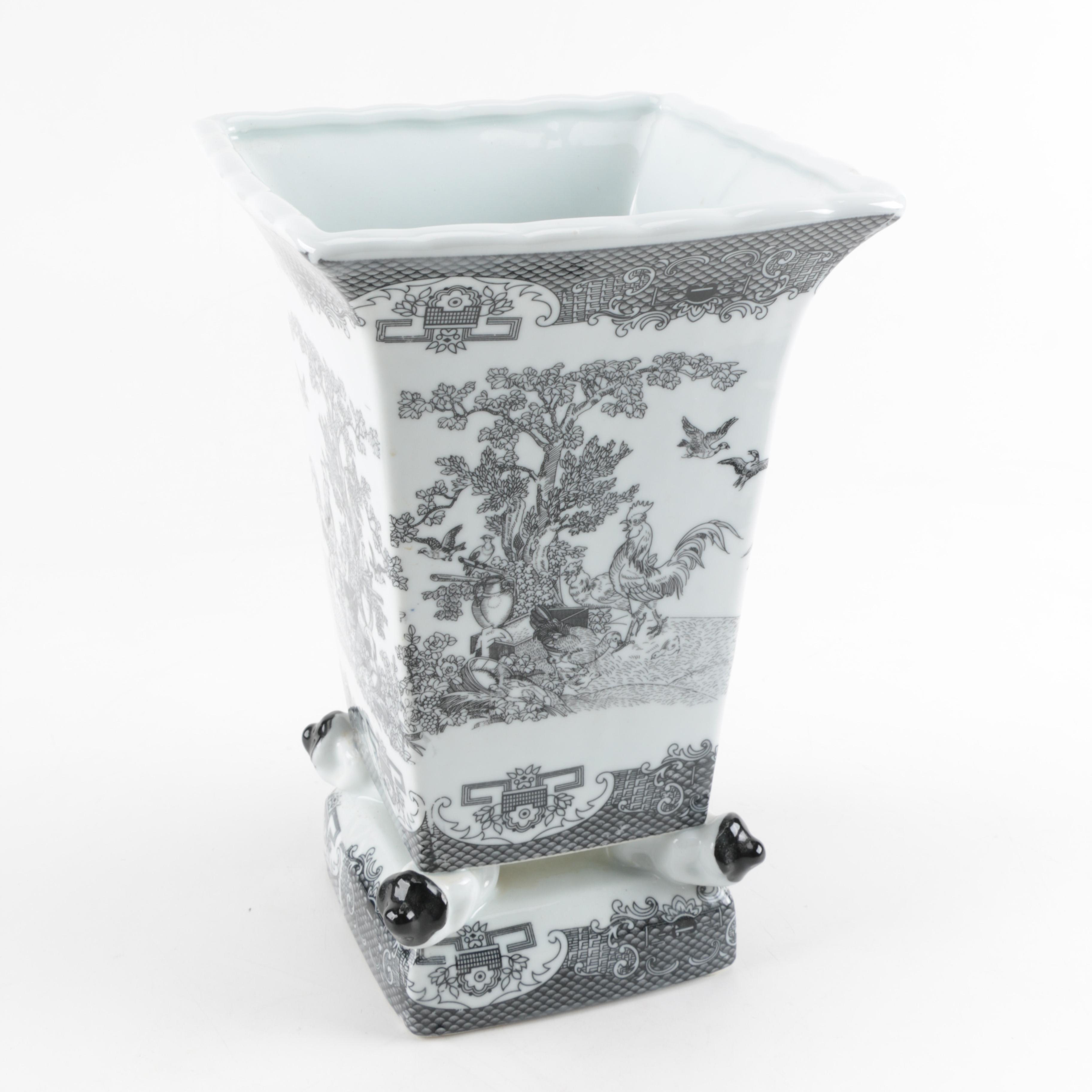 Chinese Ceramic Vase