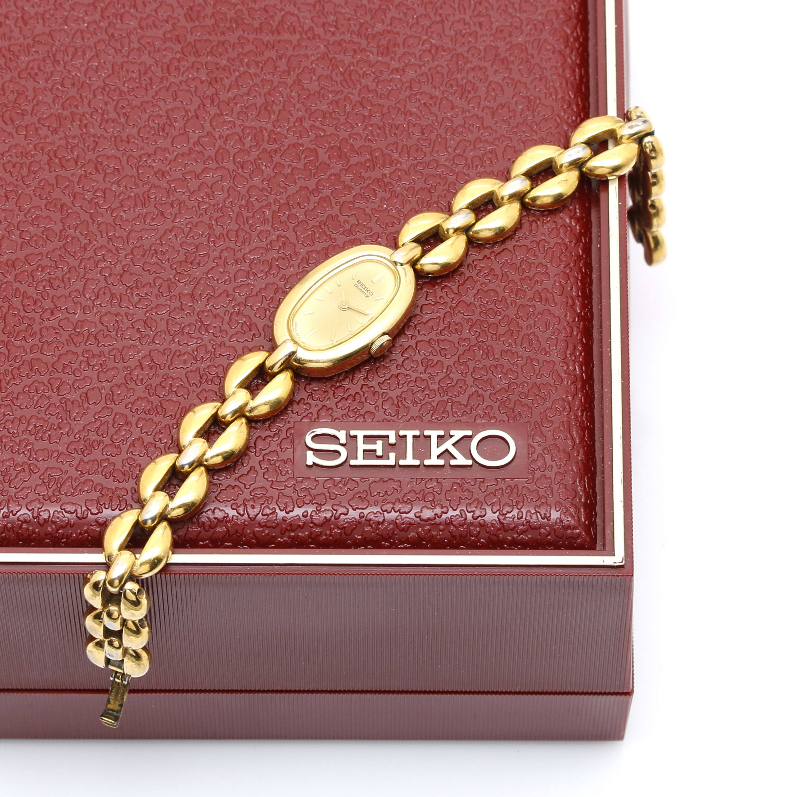 Assortment of Seiko Quartz and Timex Quartz Gold Tone Bracelet/Link Watches