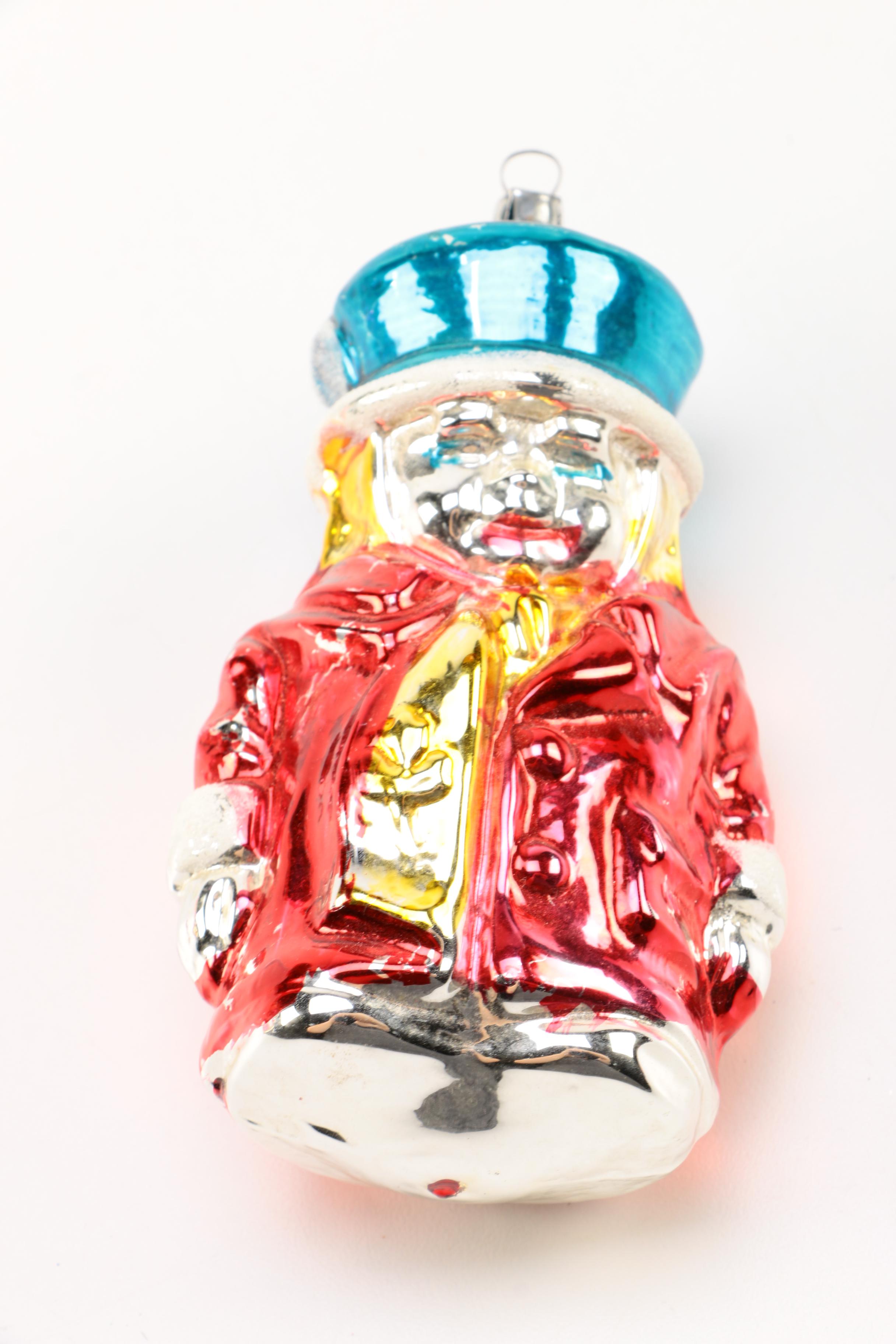 A Collection of Vintage 'Shiny Brite'-Style Tree Ornaments