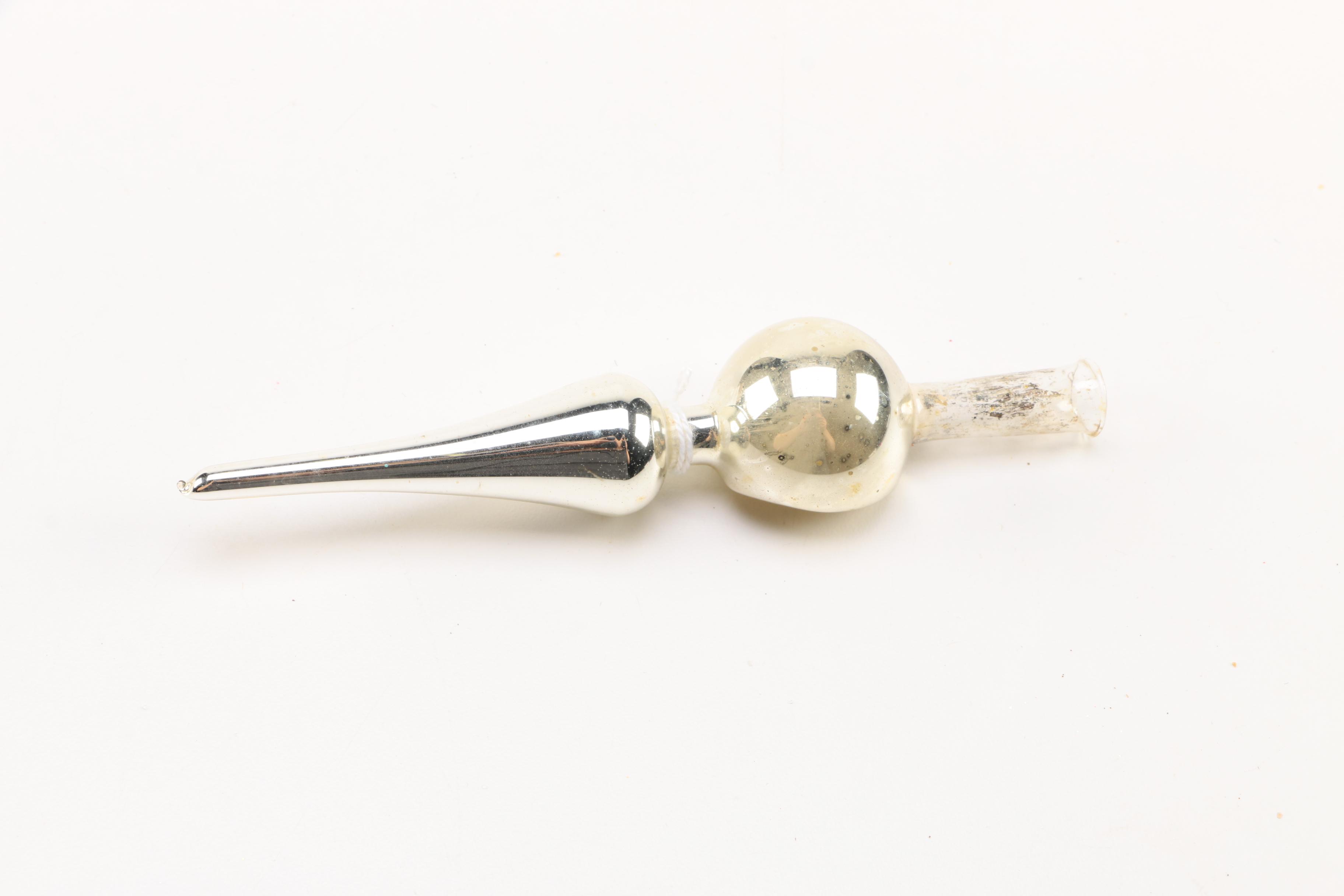 A Collection of Vintage 'Shiny Brite'-Style Tree Ornaments