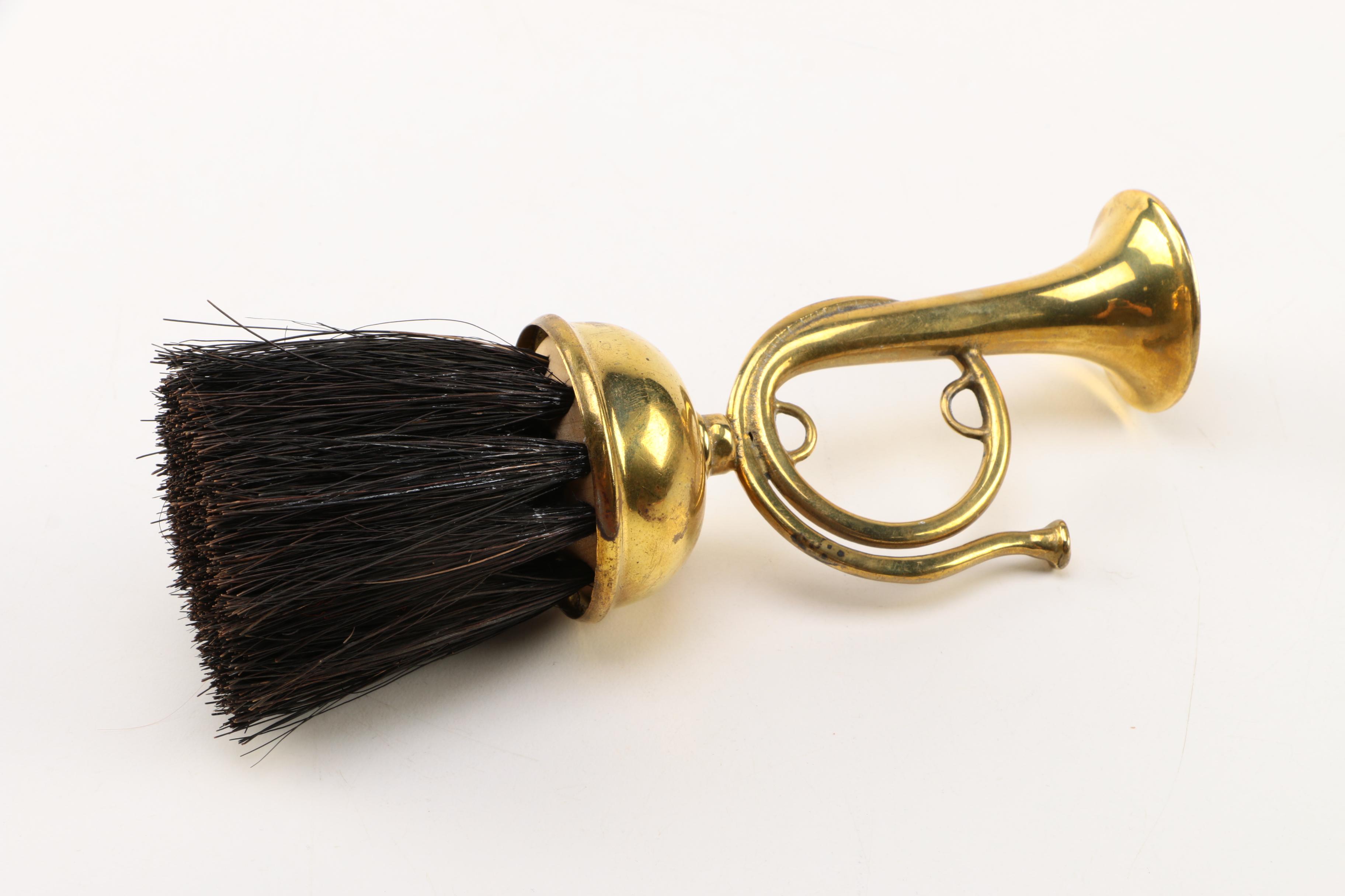 Bugle Horn Handle Fireplace Dust Bin and Sweeper