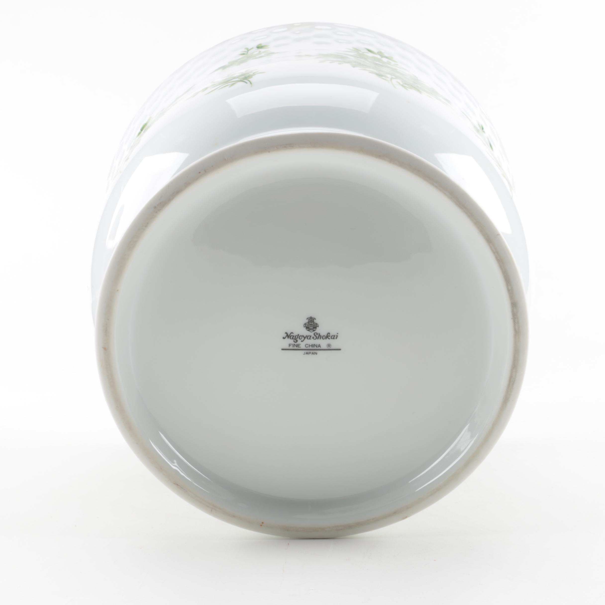 Nagoya Shokai Green Floral China Planter