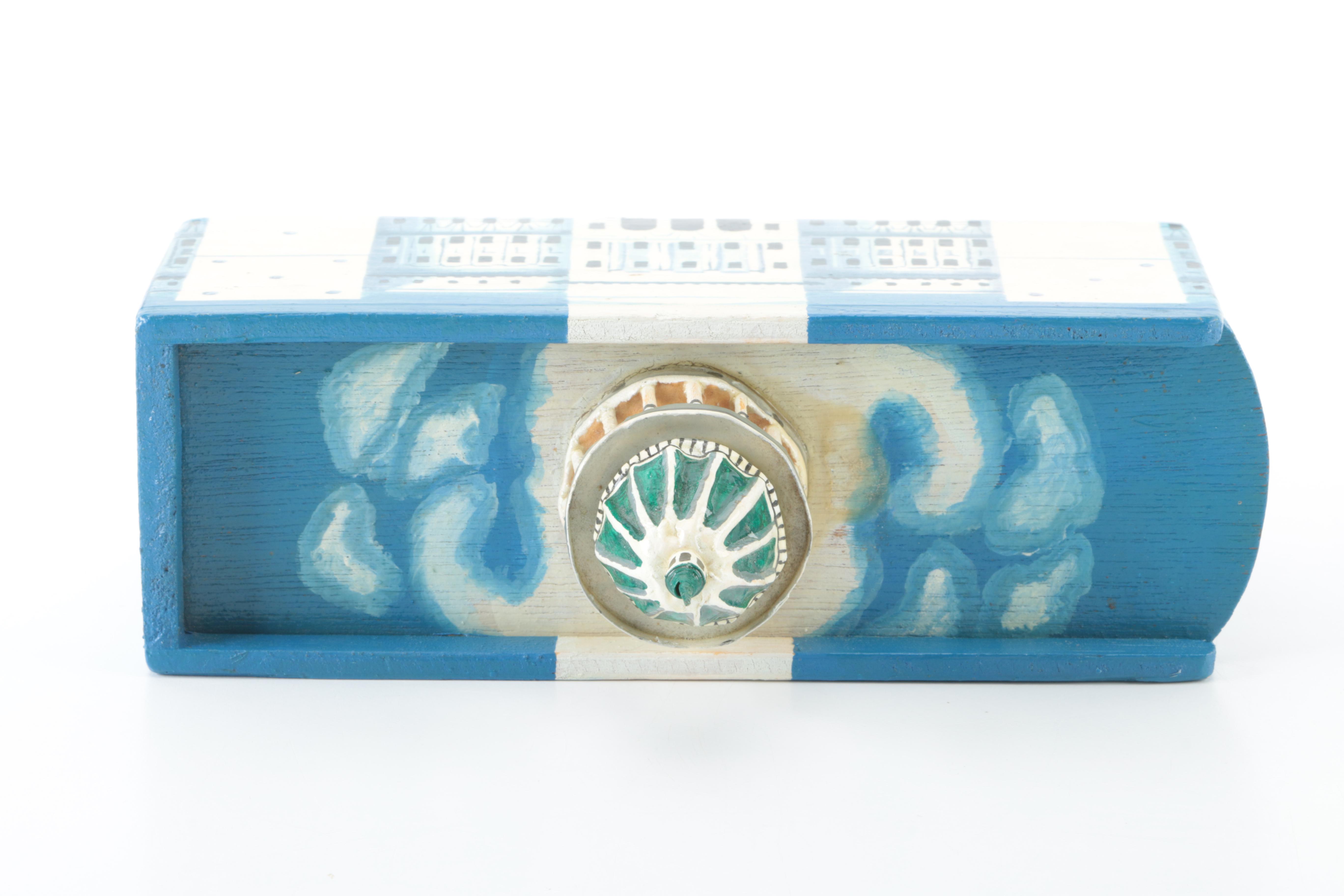 El Capitolio Pattern Wooden Dominoes Box with Dominoes