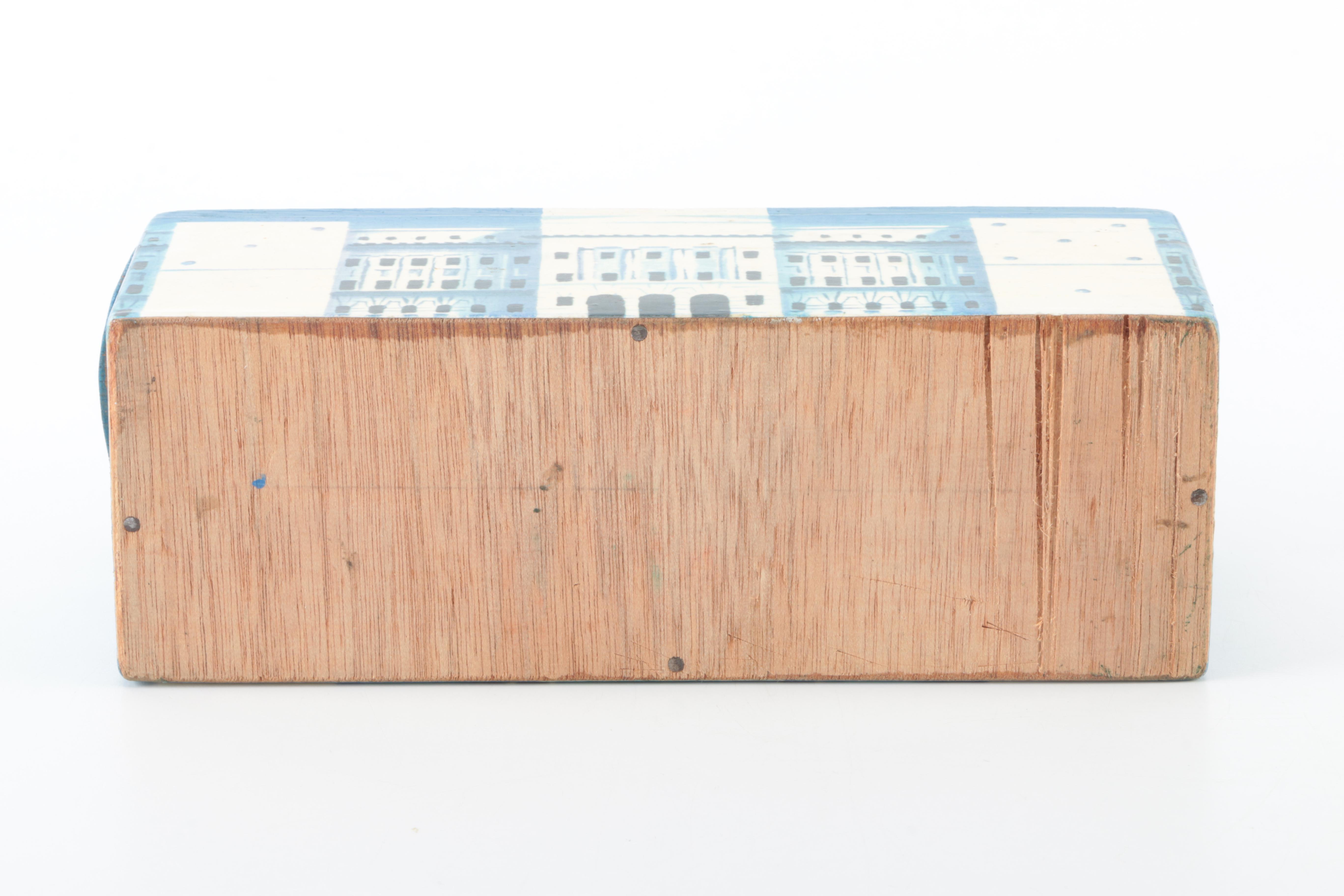 El Capitolio Pattern Wooden Dominoes Box with Dominoes