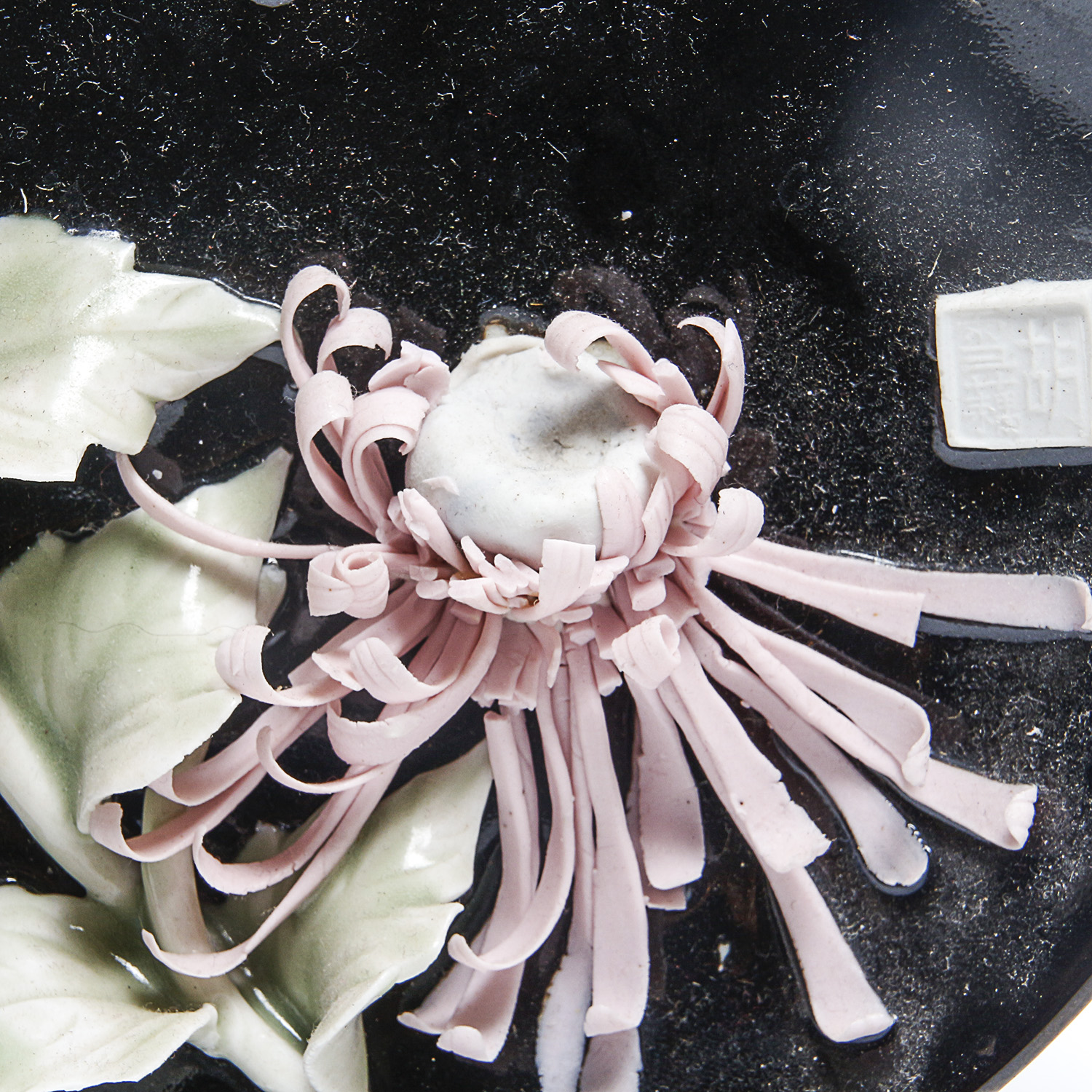 Pair of Japanese Decorative Floral Plates