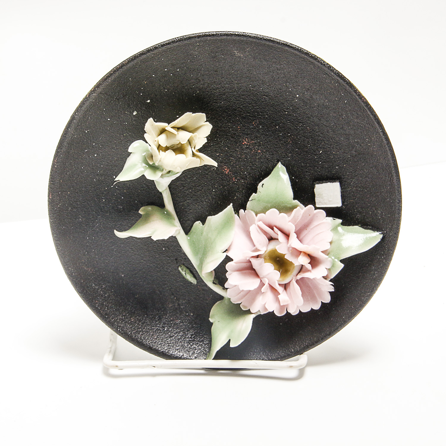 Pair of Japanese Decorative Floral Plates