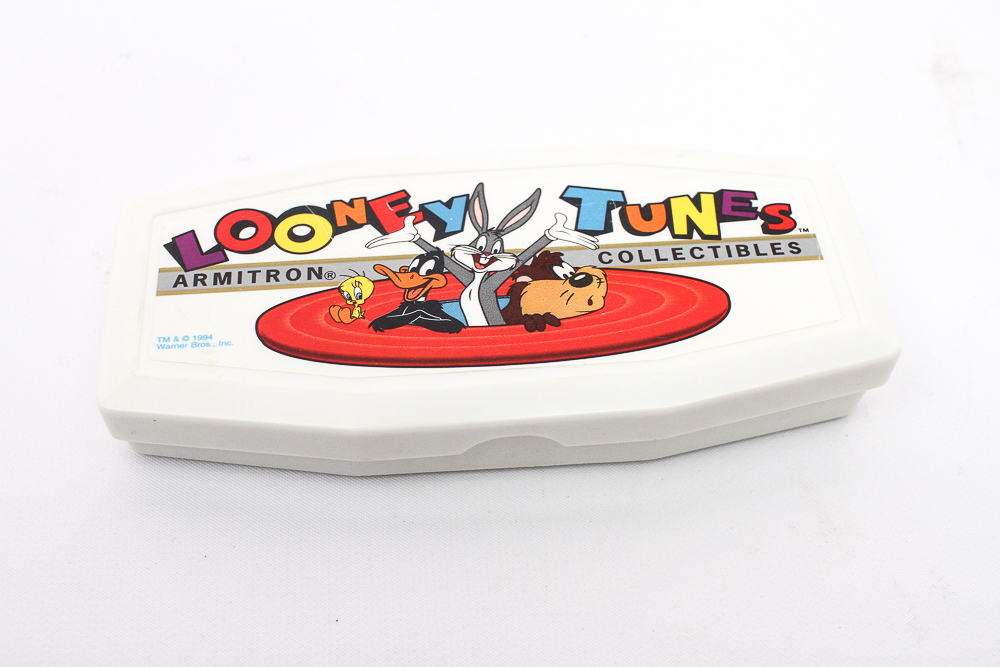 Looney Tunes Tazmanian Devil Armitron Musical Quartz Watch