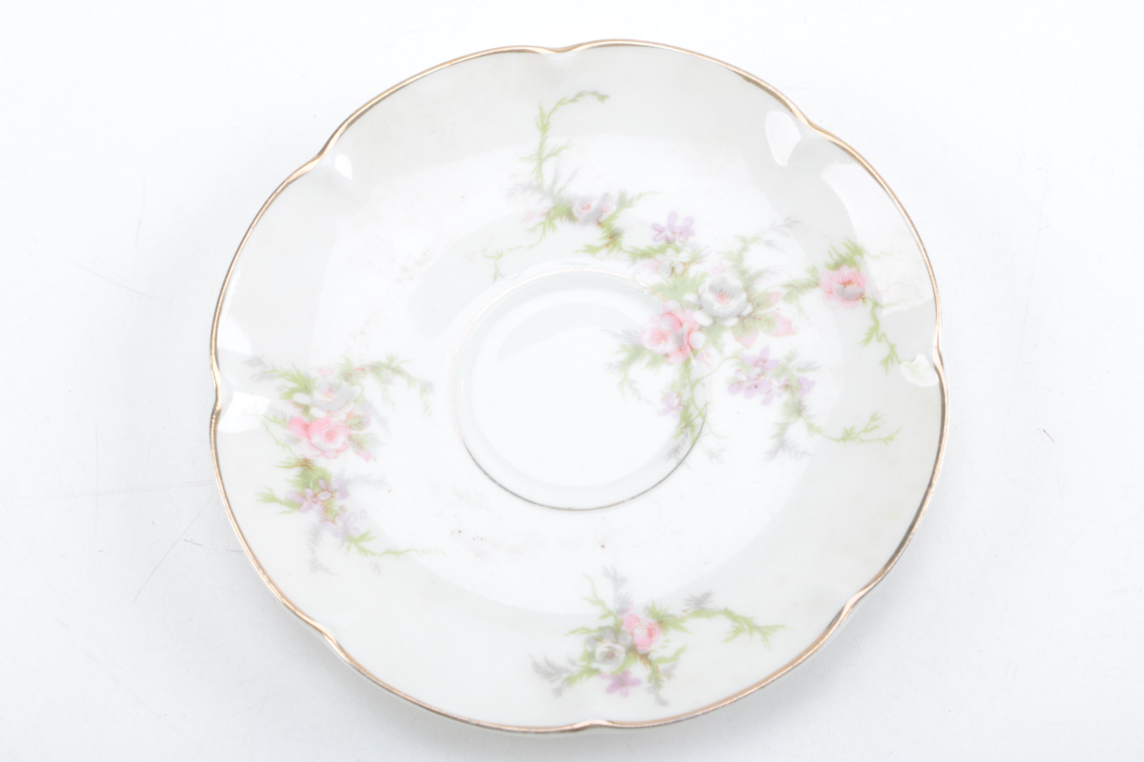 Porcelain Tableware Featuring Royal Albert