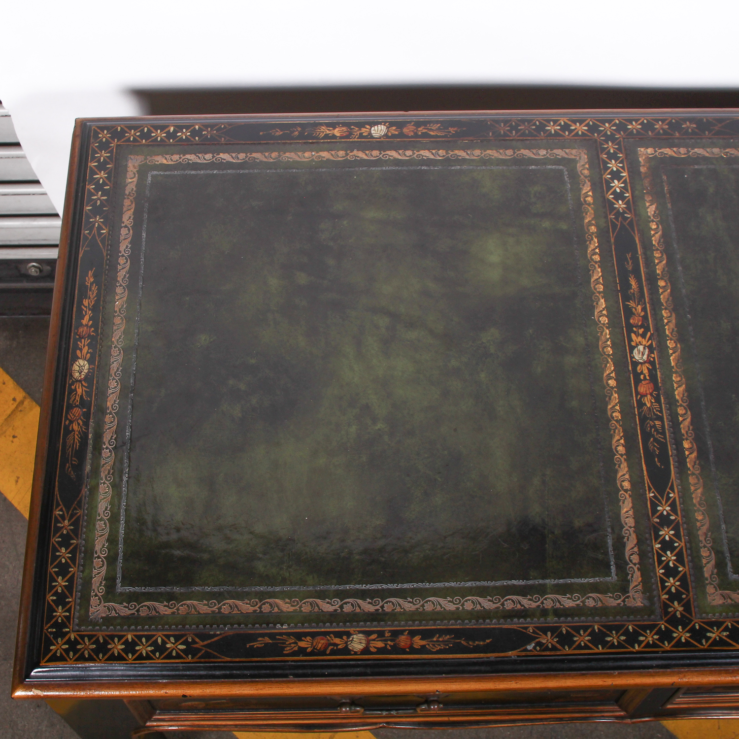 Vintage Chinoiserie Lacquered Coffee Table