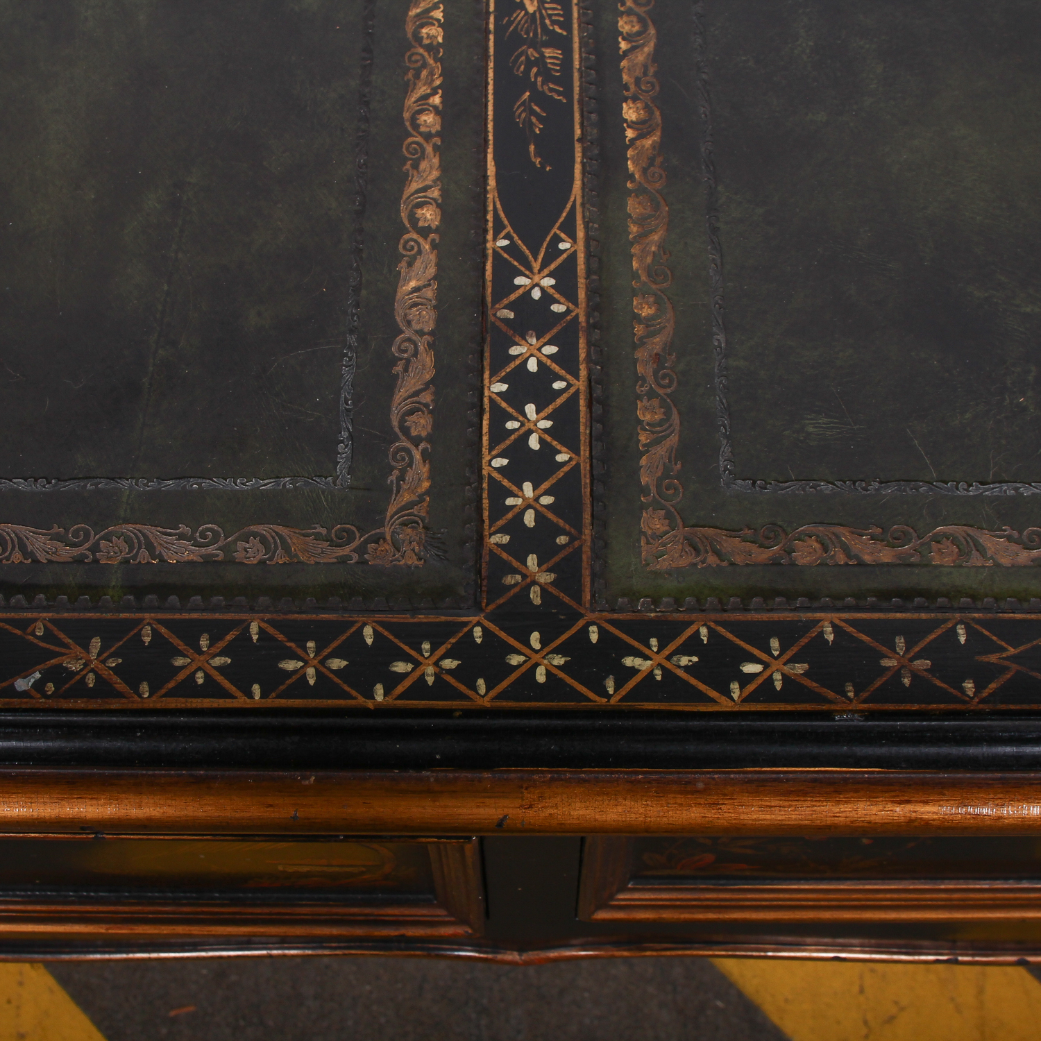 Vintage Chinoiserie Lacquered Coffee Table