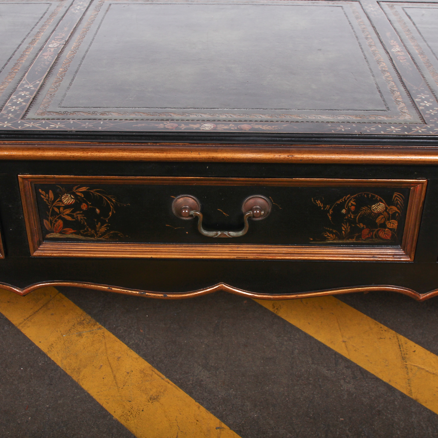 Vintage Chinoiserie Lacquered Coffee Table
