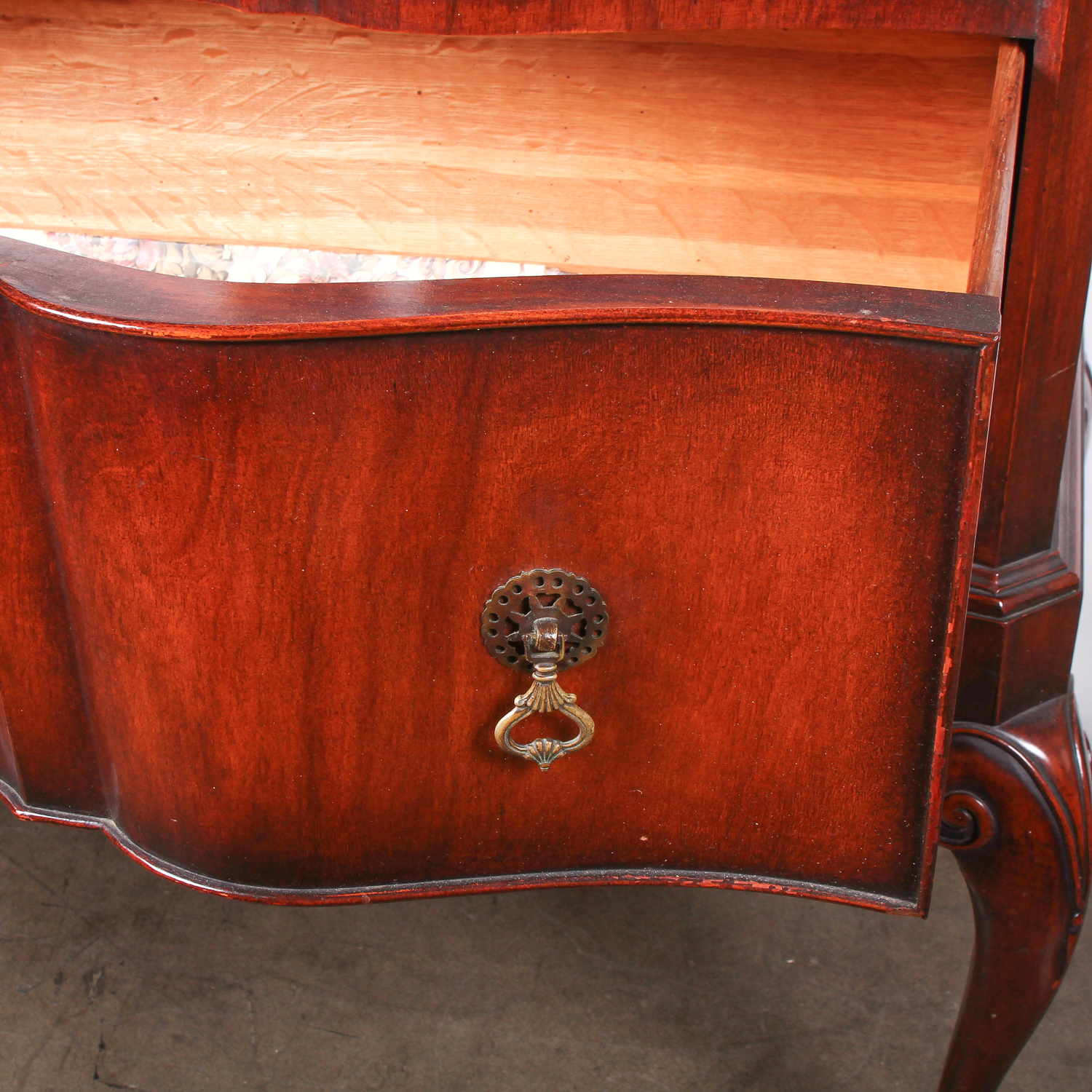 Vintage Queen Anne Style Mahogany Side Table by John Wanamaker