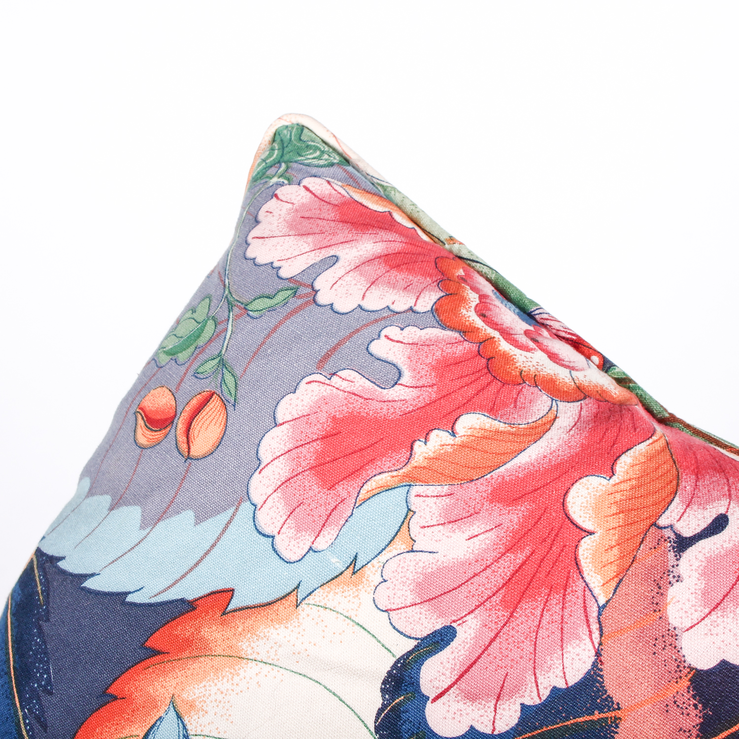 Vintage Floral Arm Chair with Matching Pillows