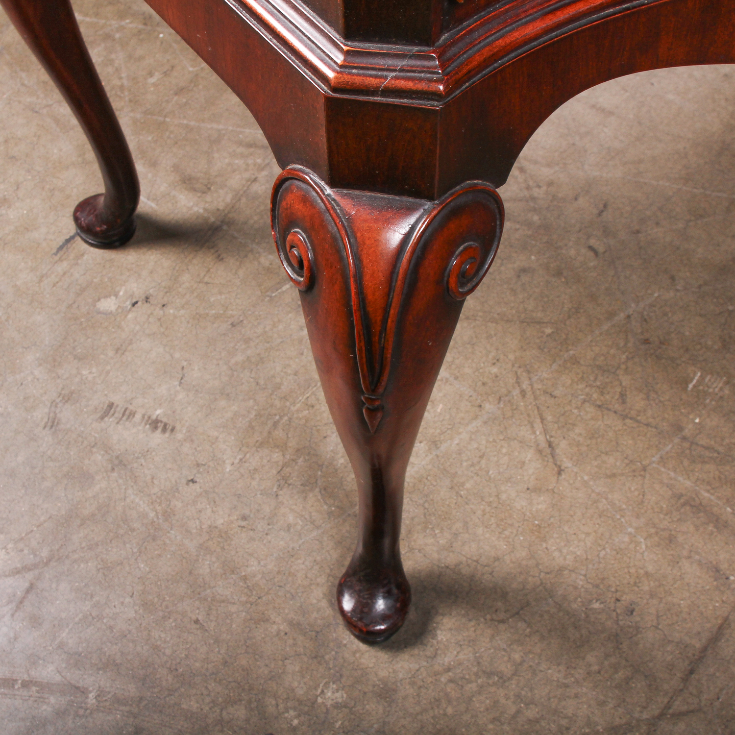 Vintage Queen Anne Style Mahogany Side Table by John Wanamaker