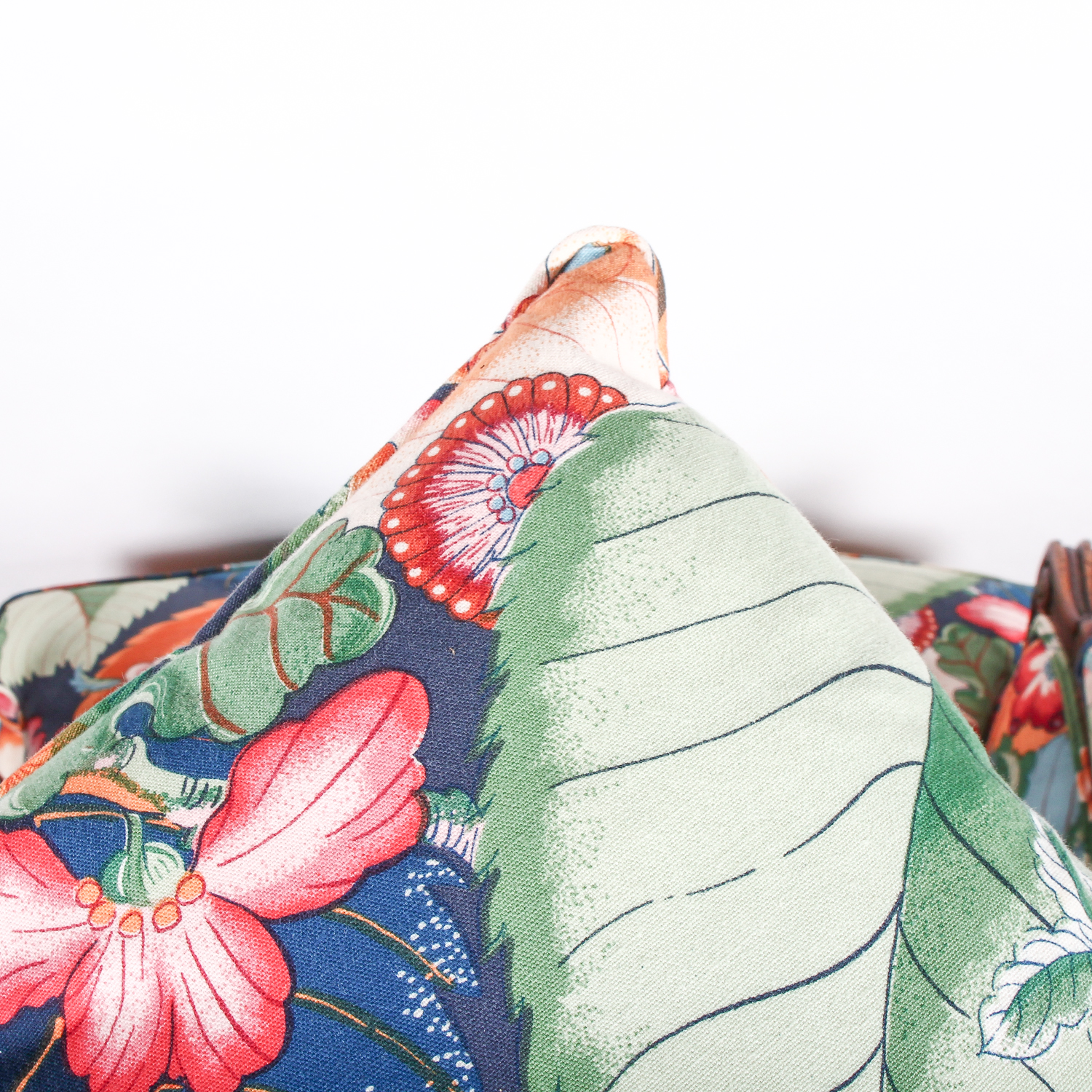 Vintage Floral Arm Chair with Matching Pillows