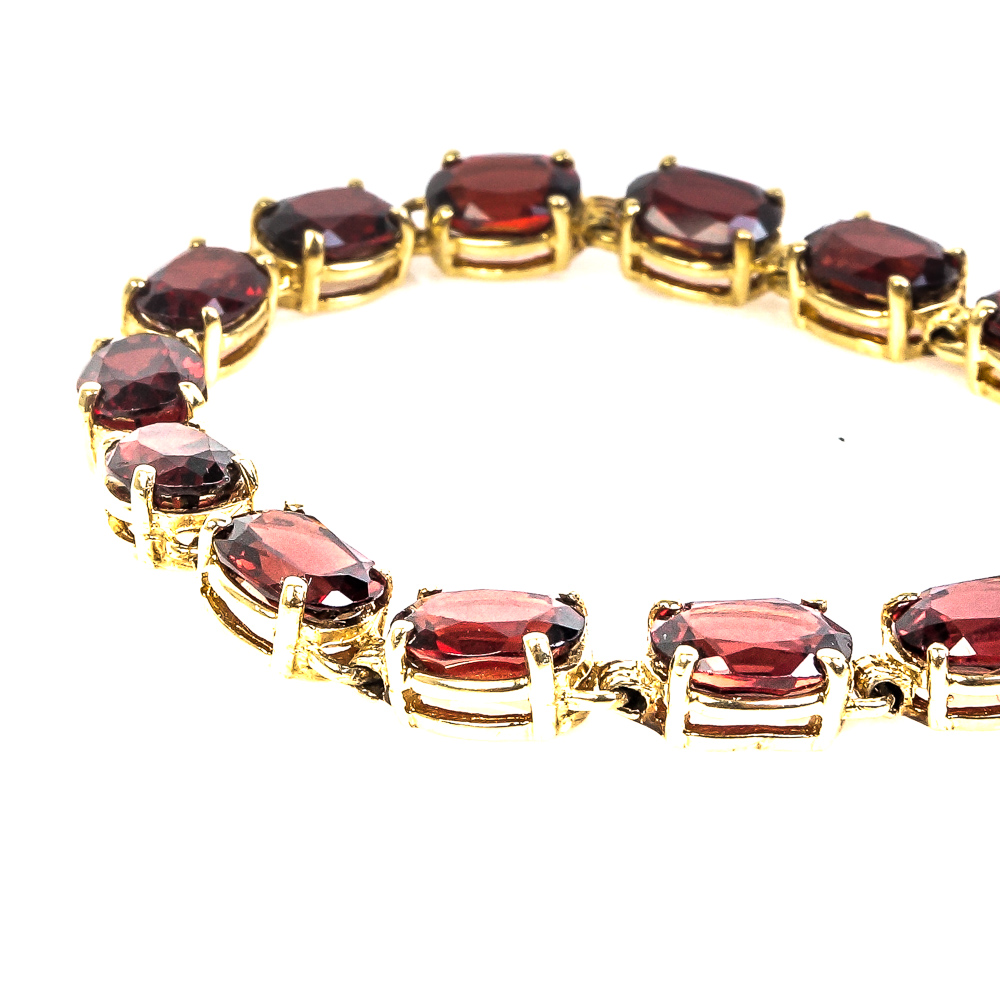 14K Yellow Gold and 16.00 CTW Garnet Tennis Bracelet