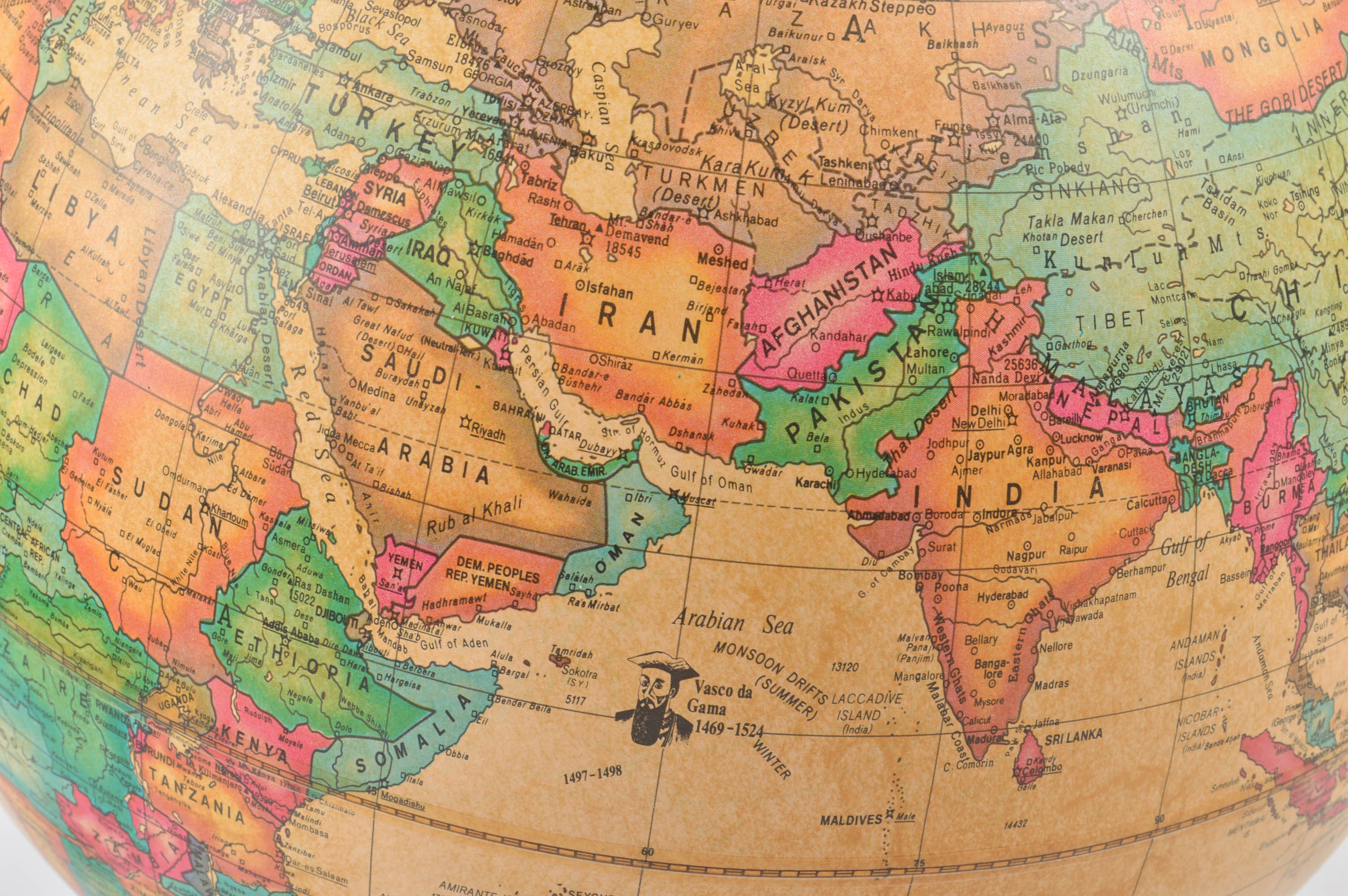 Illuminated Reader's Digest "World Antique Spot Globe"