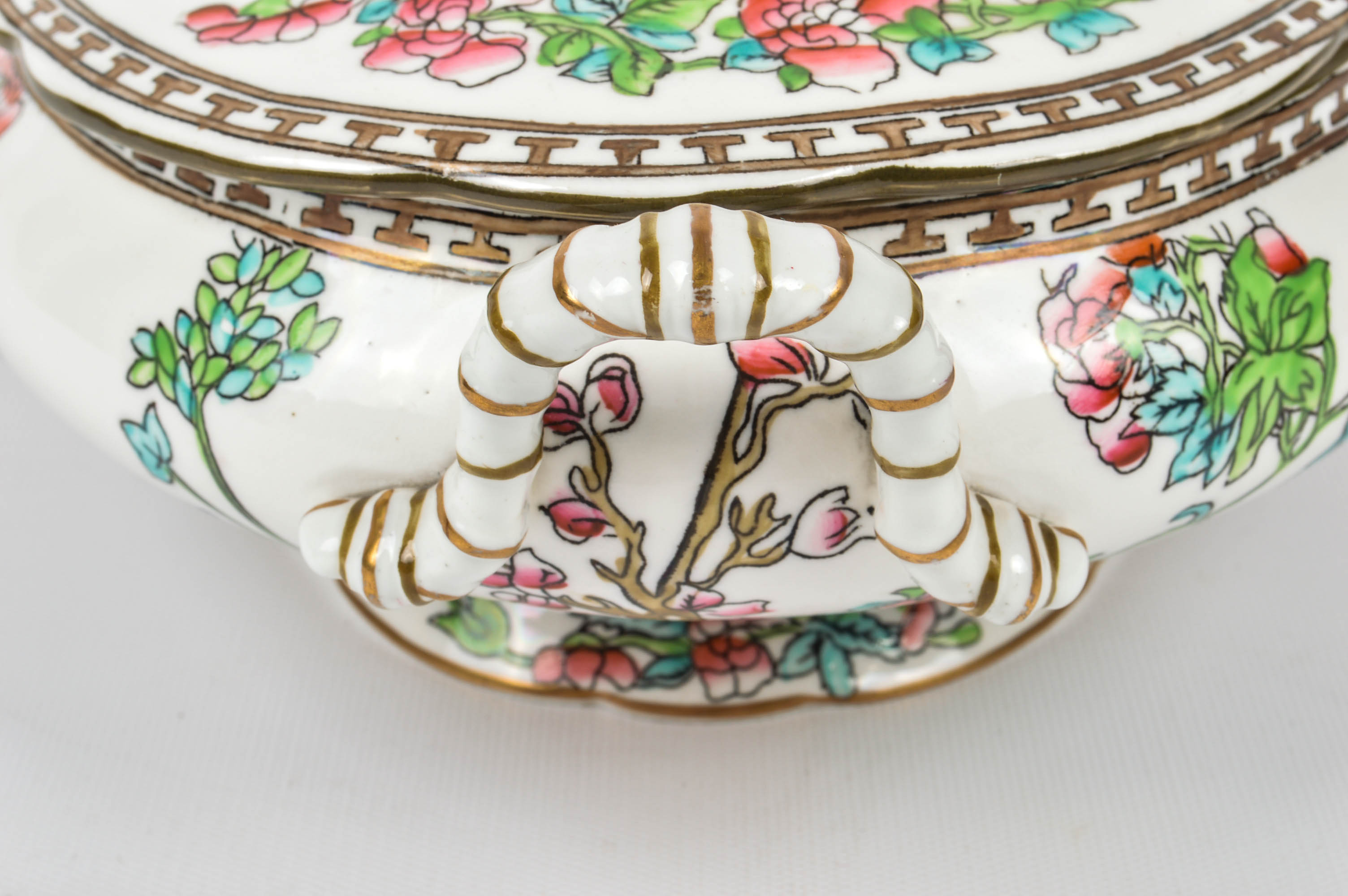 Coalport "Indian Tree Multicolor" Oval Covered Vegetable