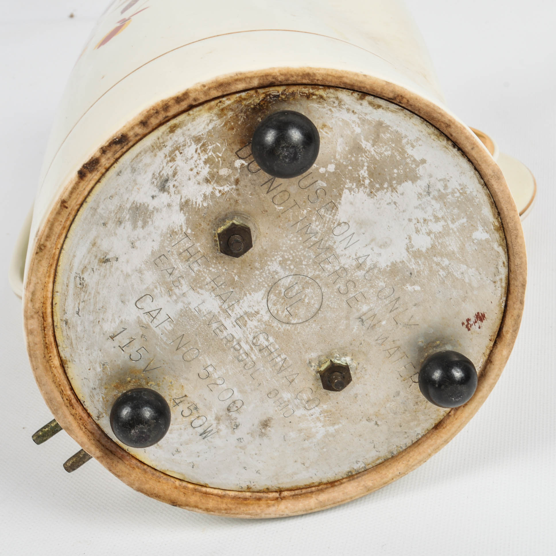 Hall China's "Autumn Leaf" Serveware