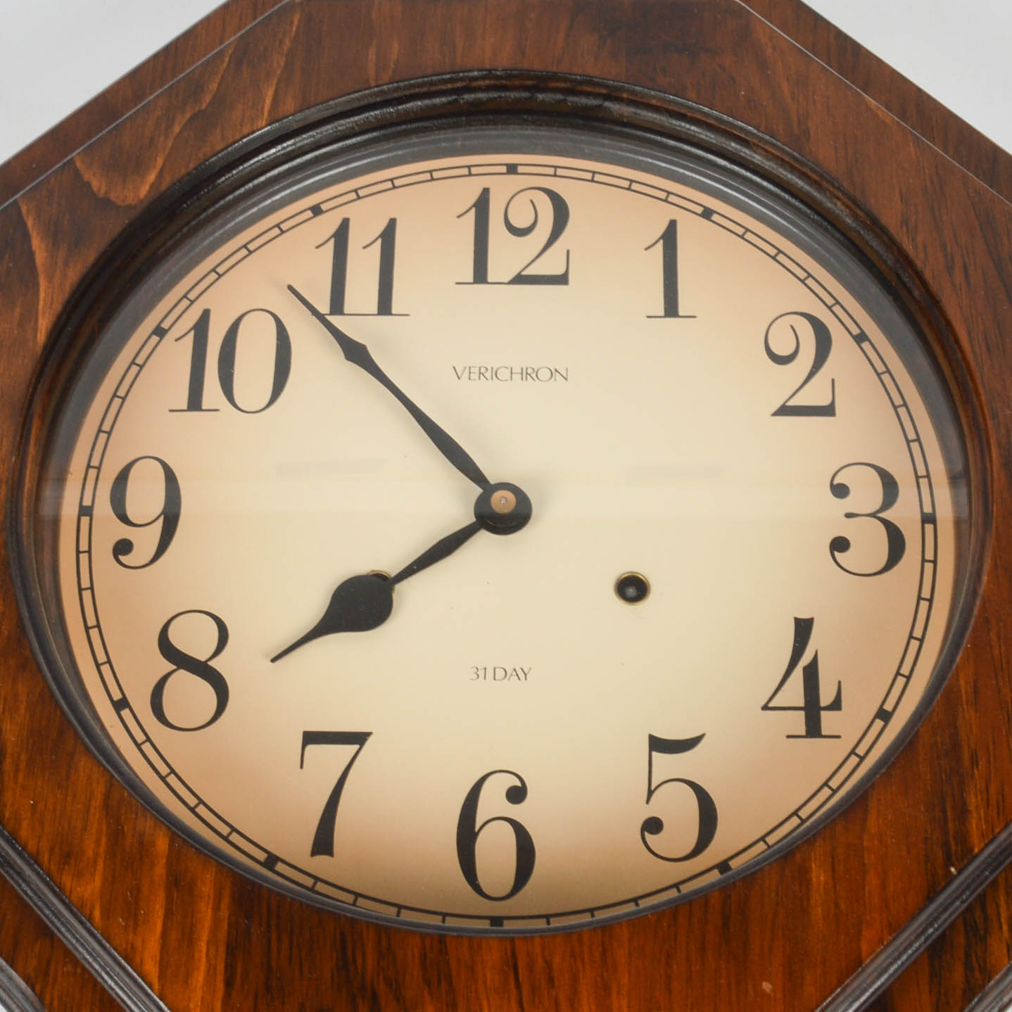 Verichron 31-Day Wall Clock