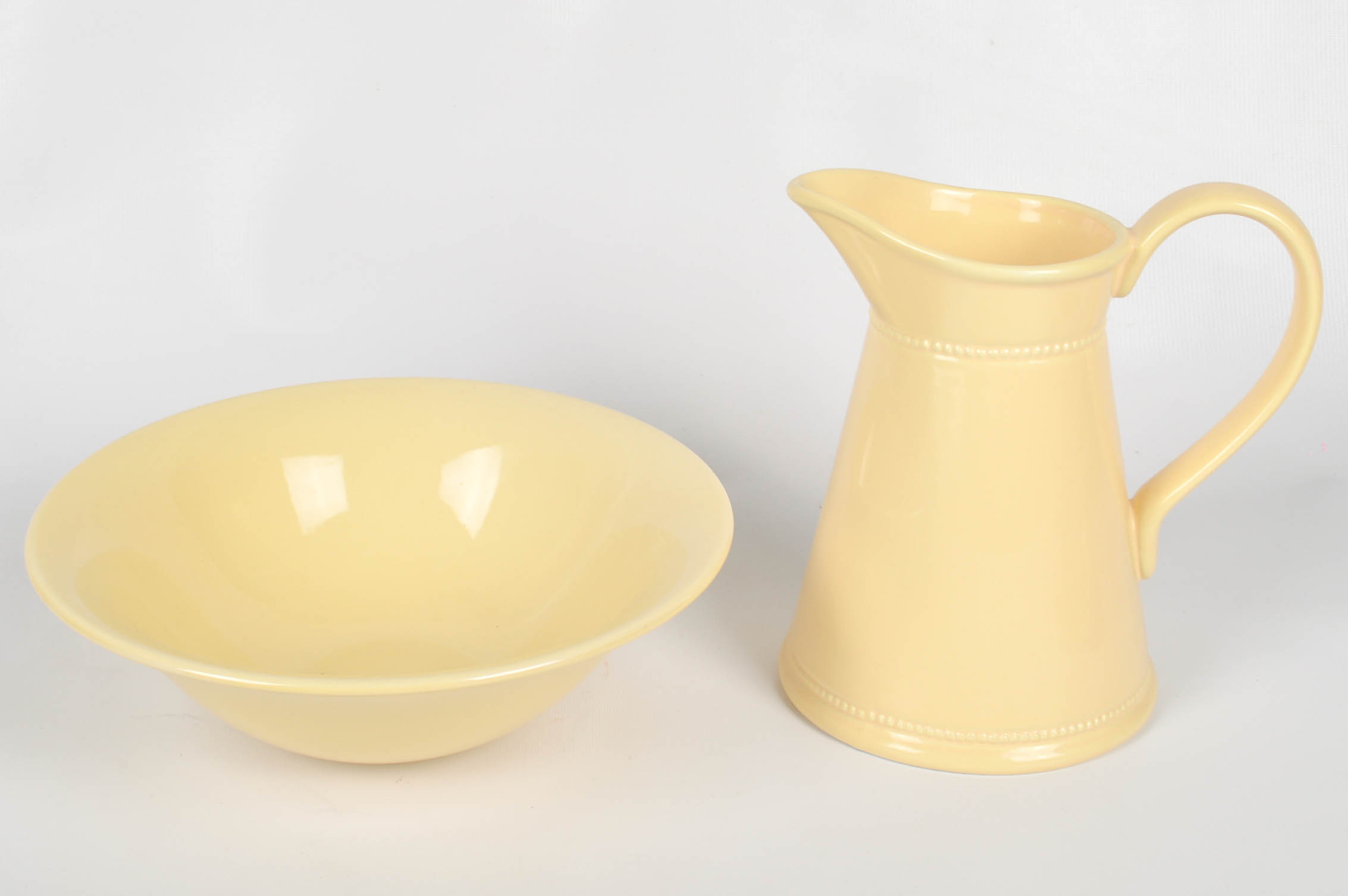Assorted Kitchen Serving Pieces