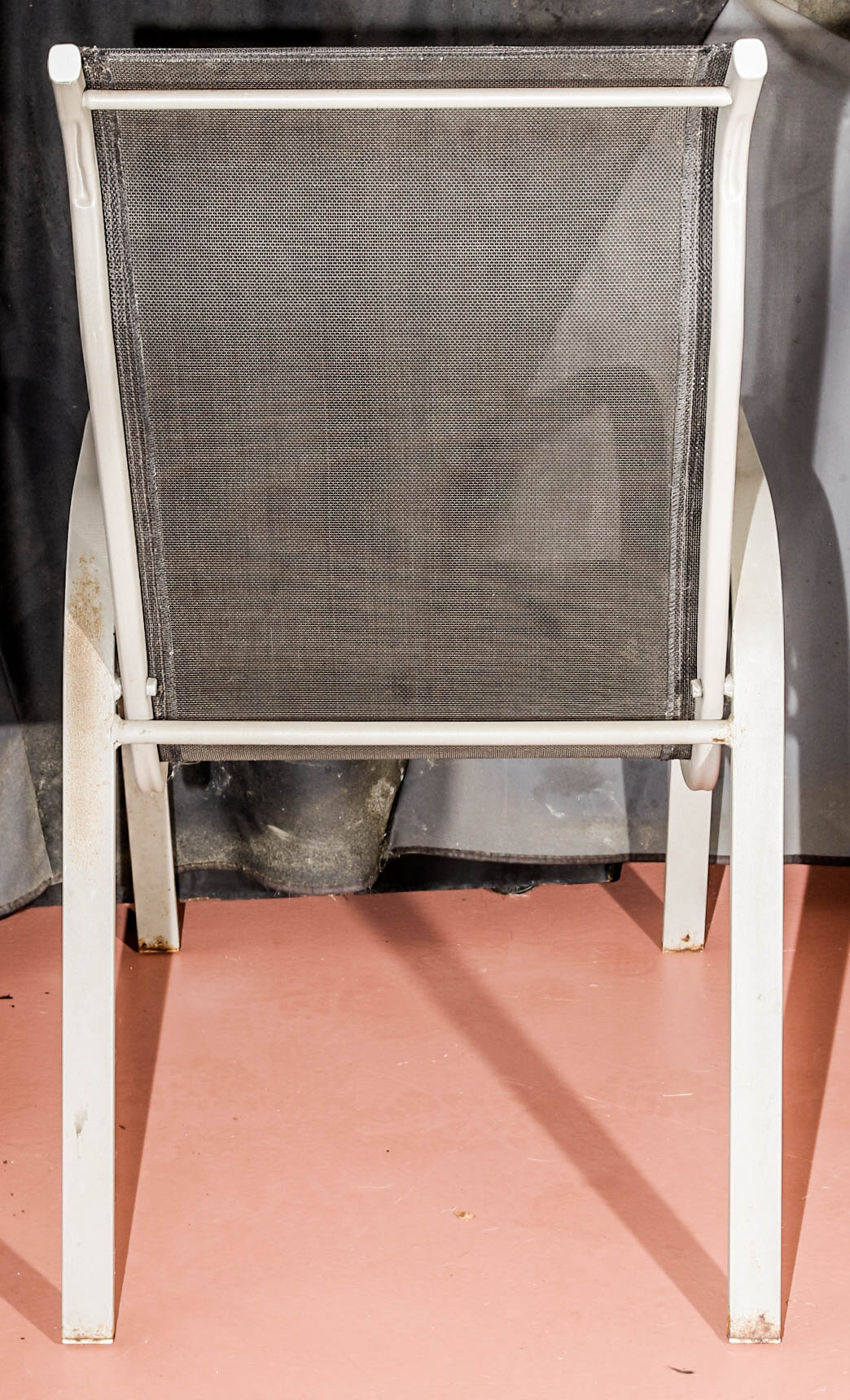 Round Patio Table and Five Chairs