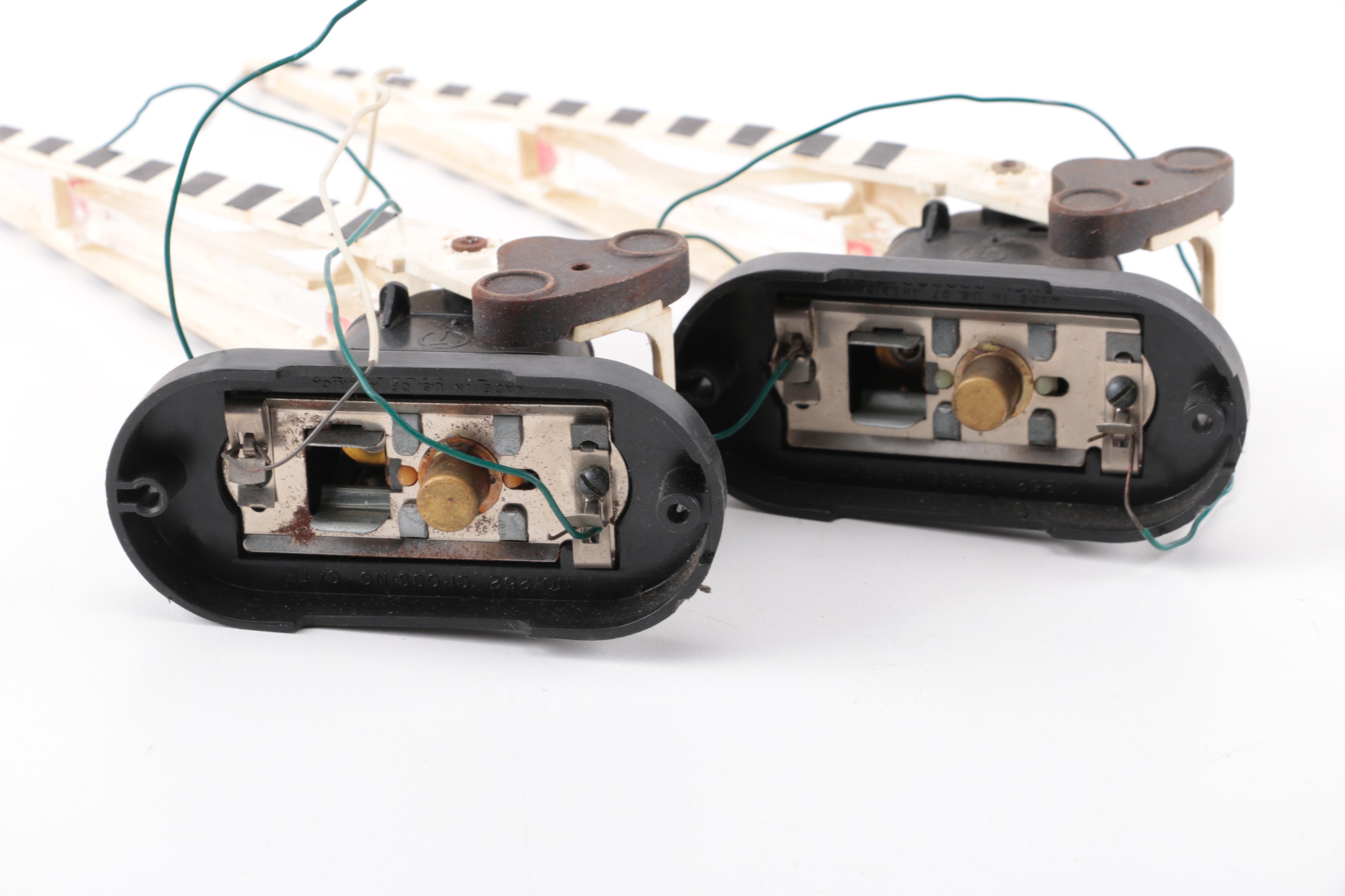 Lionel Train Cars with Accessories