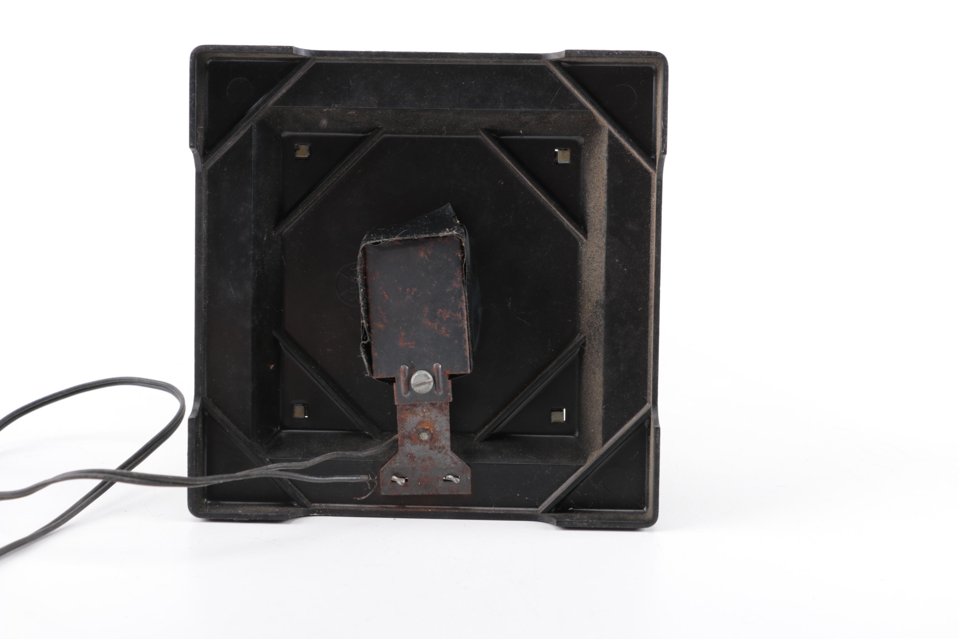 Lionel Train Cars with Accessories