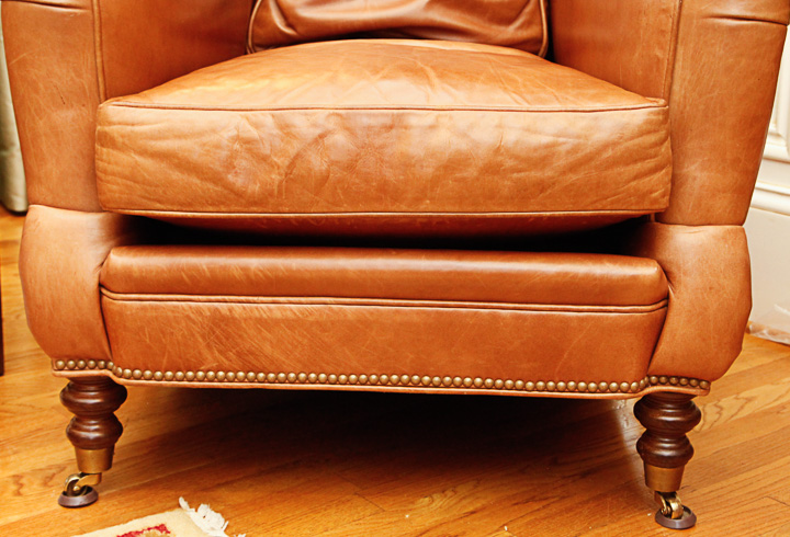 WHL Collection Leather Armchair and Ottoman