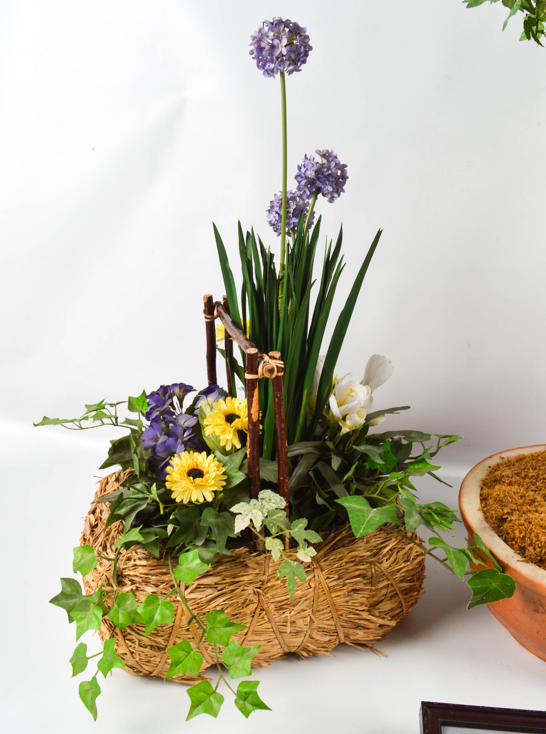 NDI Floral and Ivy Arrangements With Prints