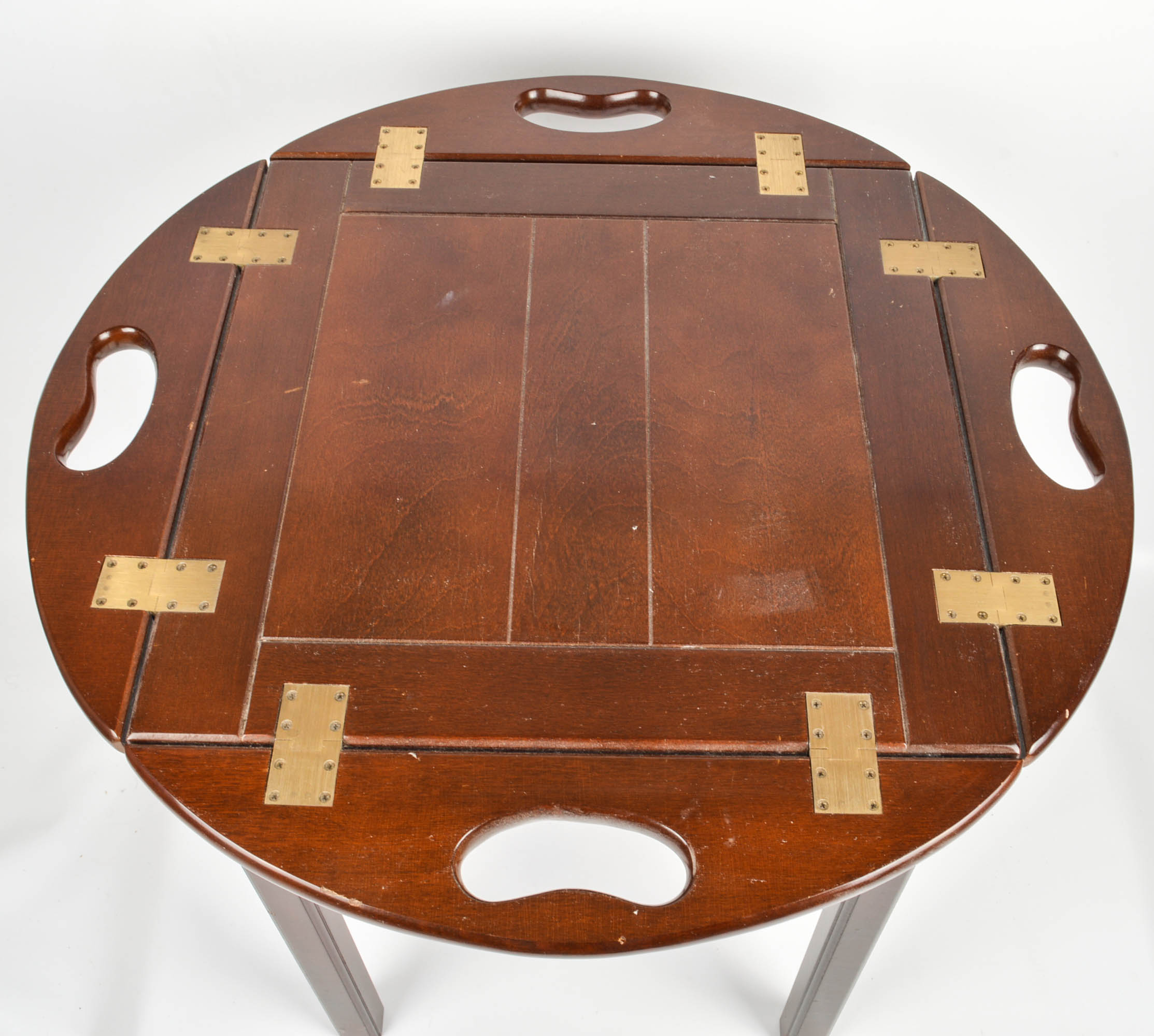 Butler Table With Andrea by Sadek Tableware