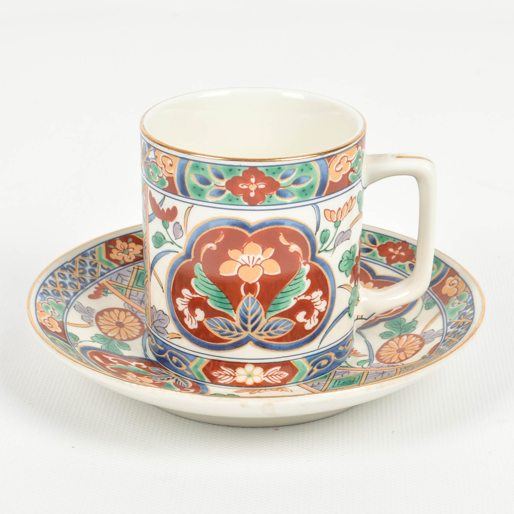 Butler Table With Andrea by Sadek Tableware