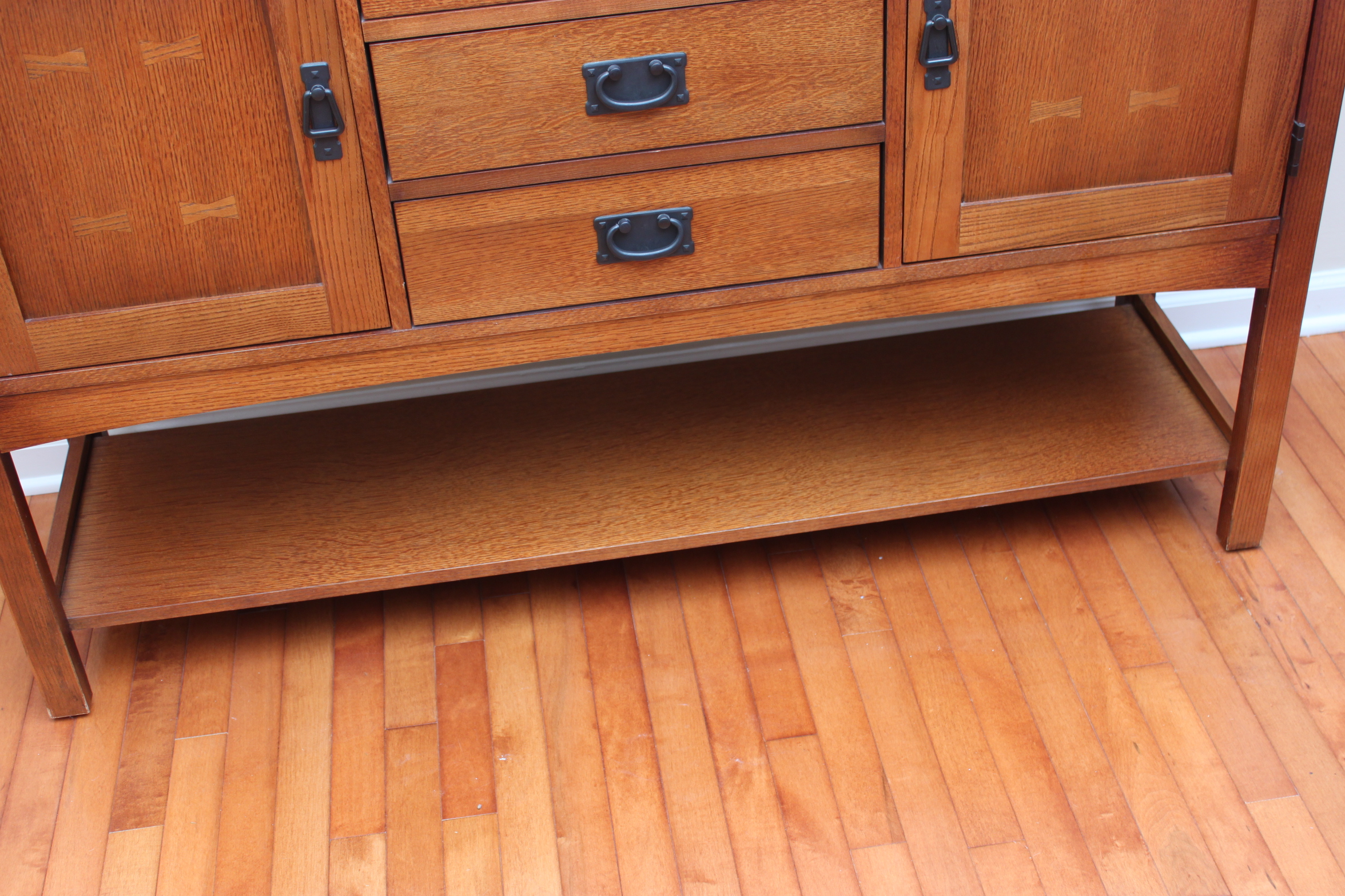 Bassett Furniture Mission Style Oak Sideboard