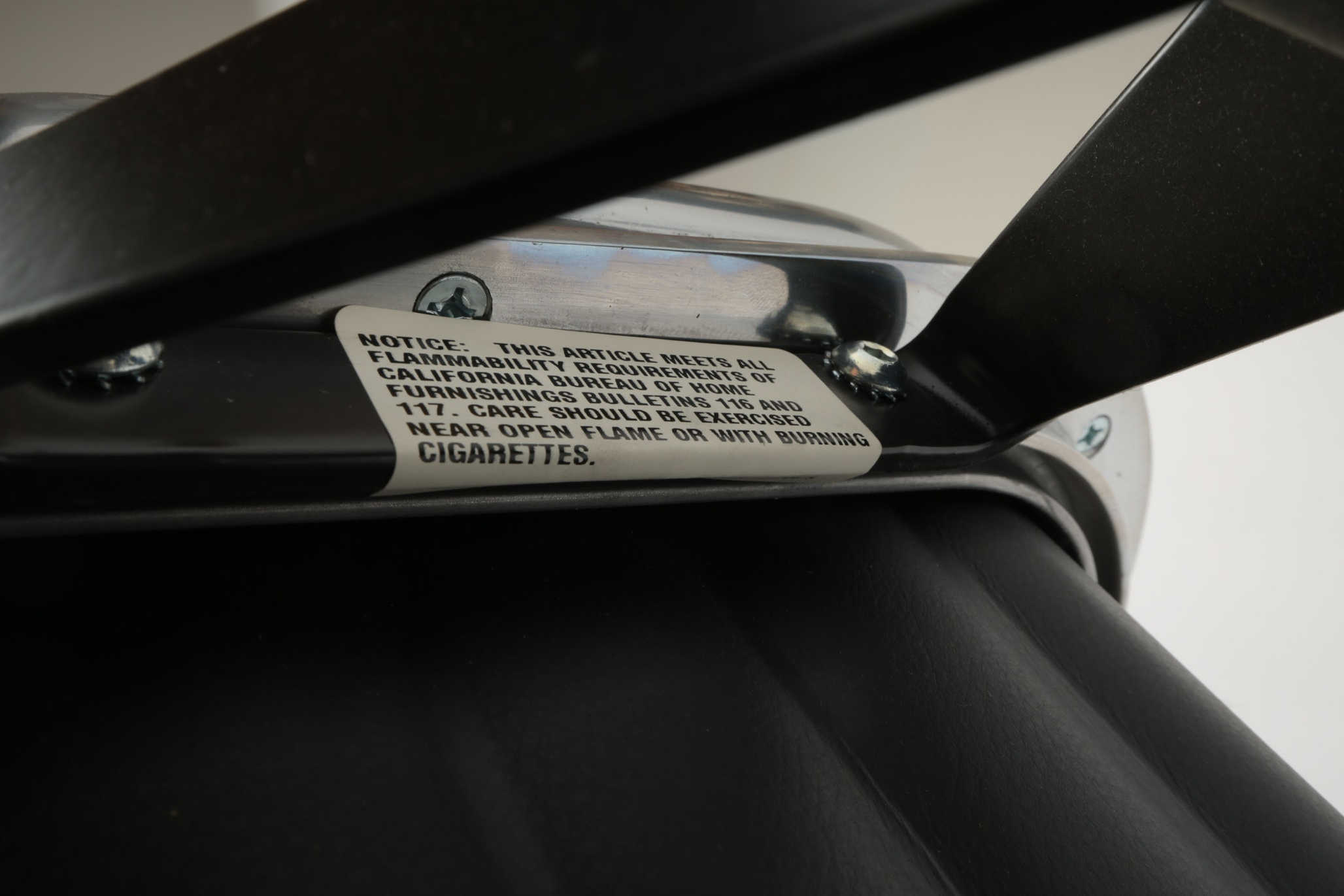 Eames Style "Aluminum Group Management Chair"