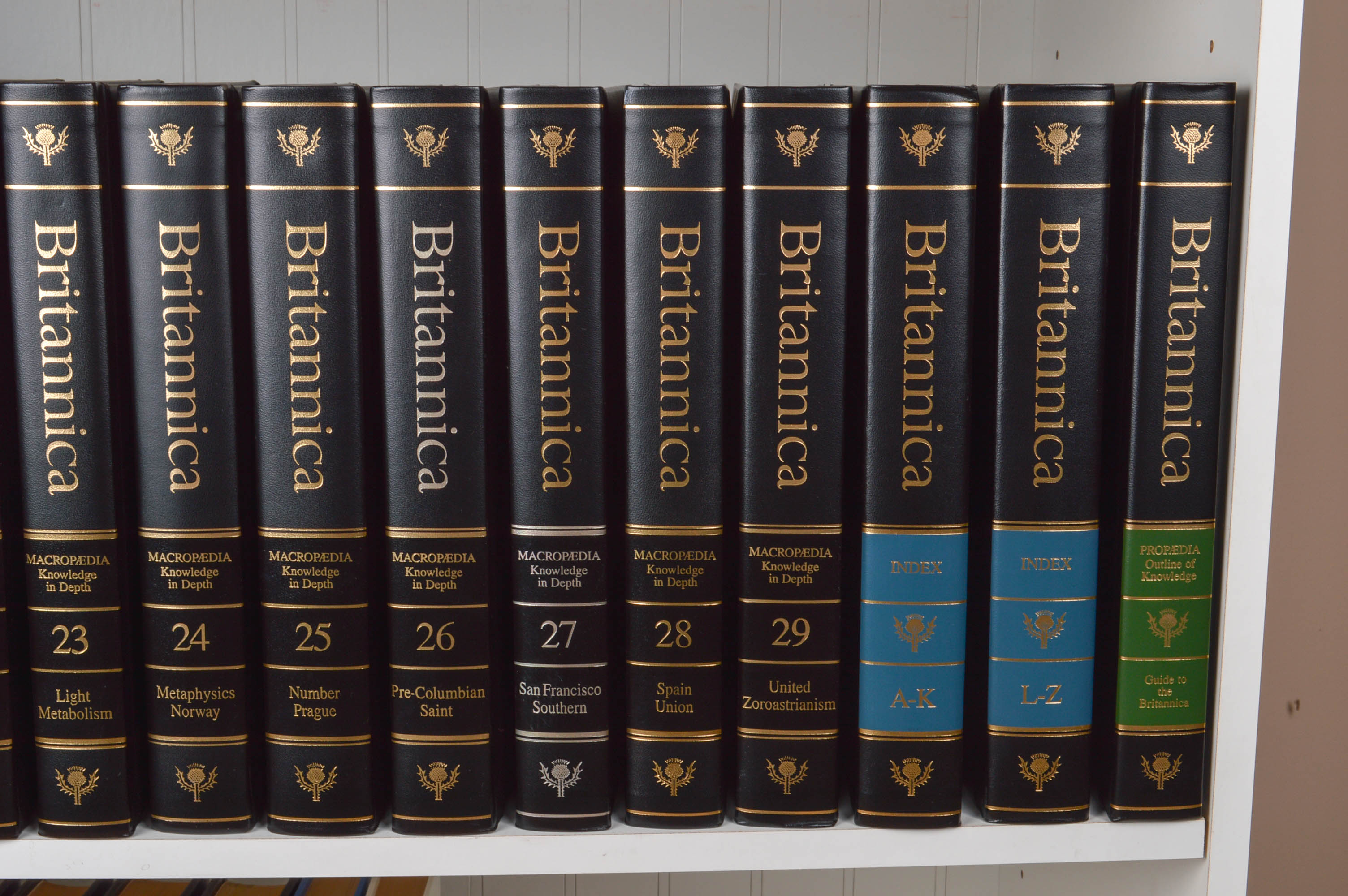 15th Edition Encyclopædia Brittanica and Bookcase