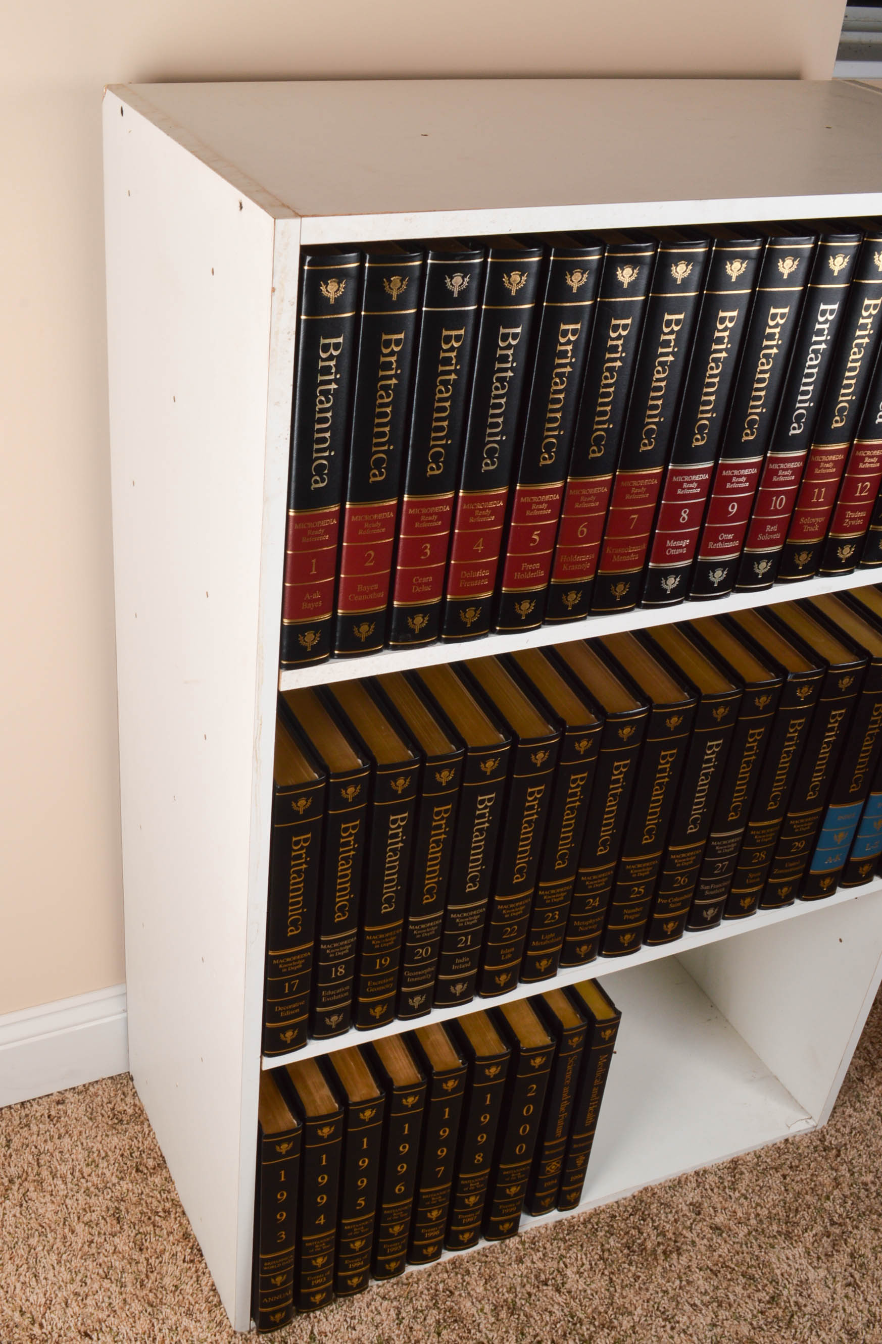 15th Edition Encyclopædia Brittanica and Bookcase