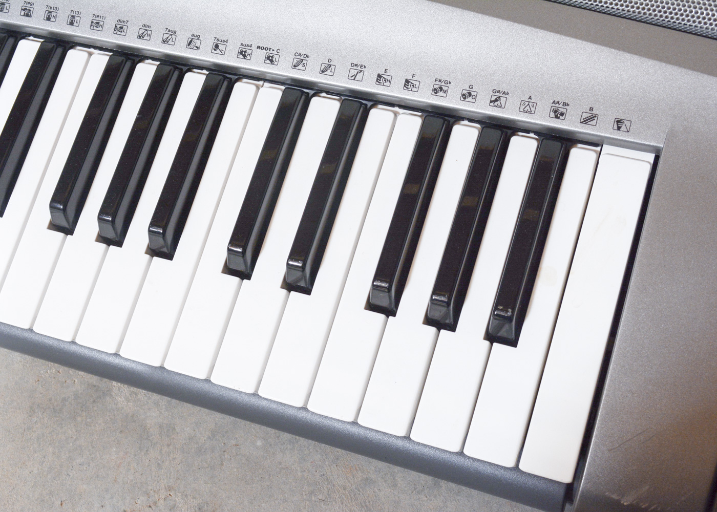 Yamaha Portatone Electronic Keyboard
