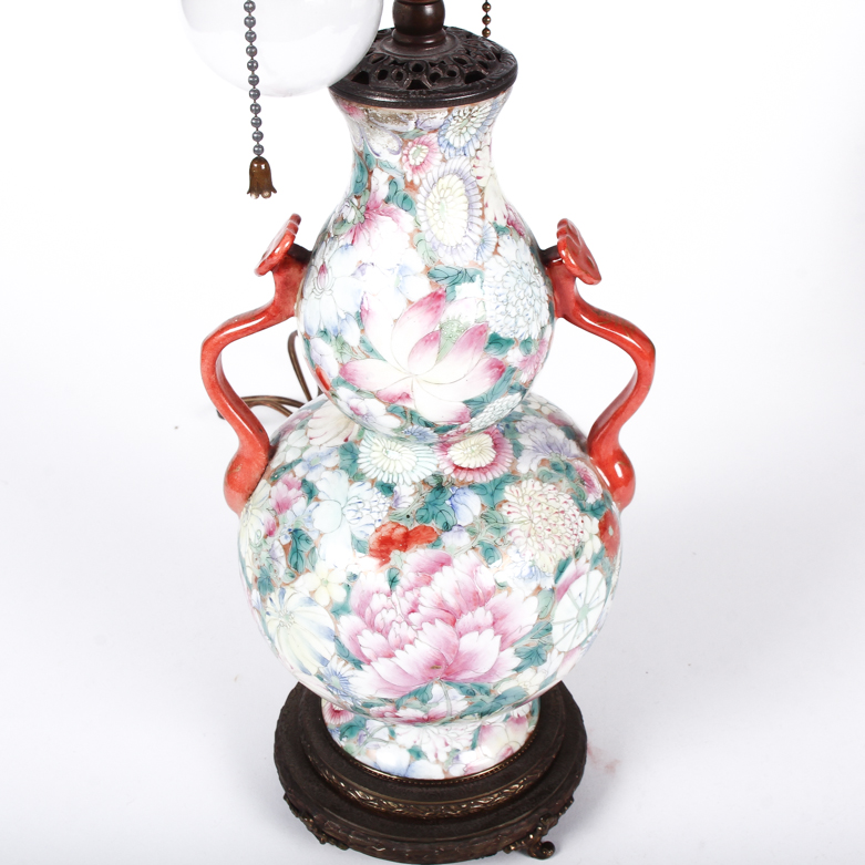 Chinese Floral Double Gourd Ceramic Lamp