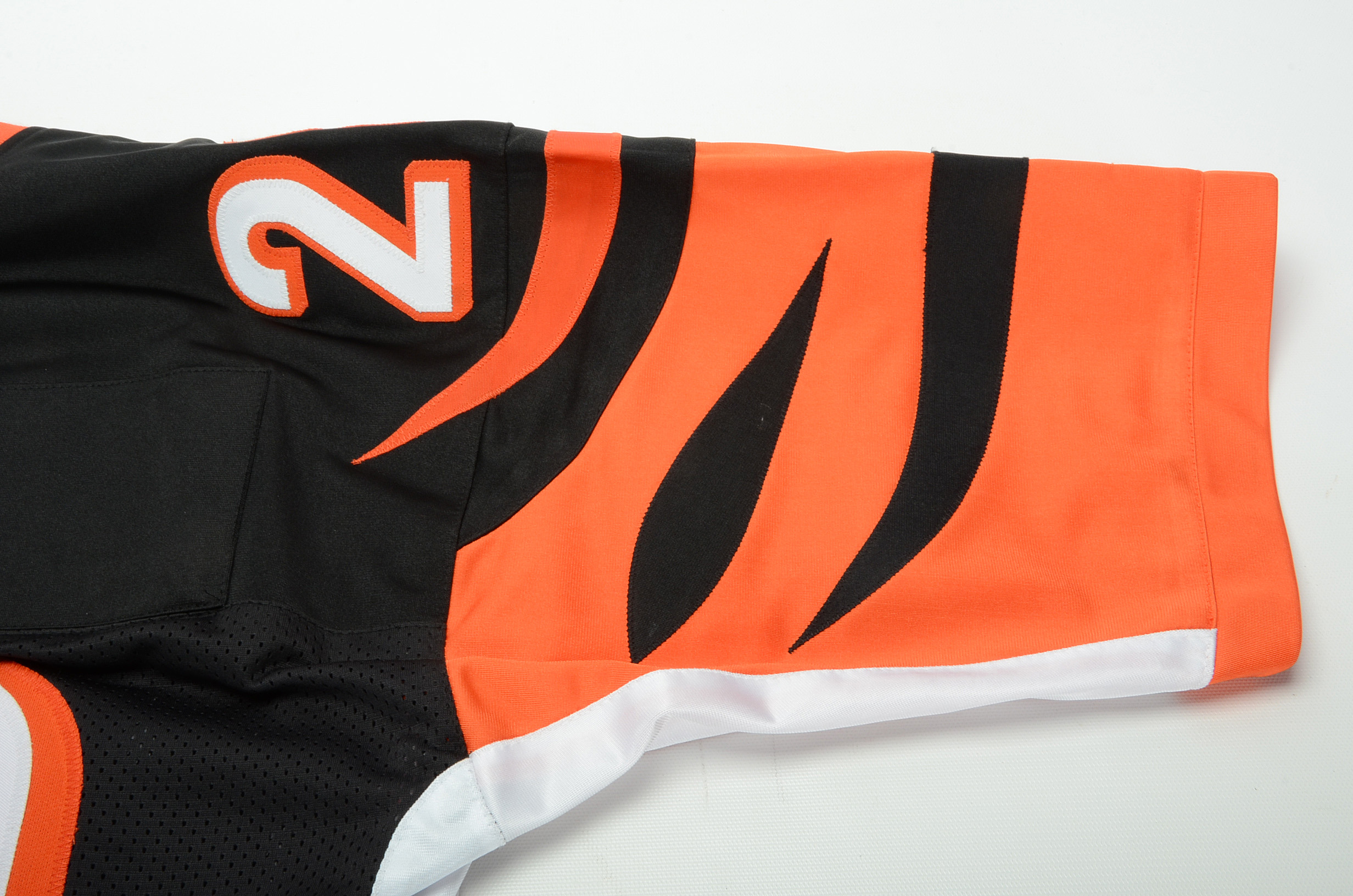 Joe Mixon Signed Bengals Jersey  COA