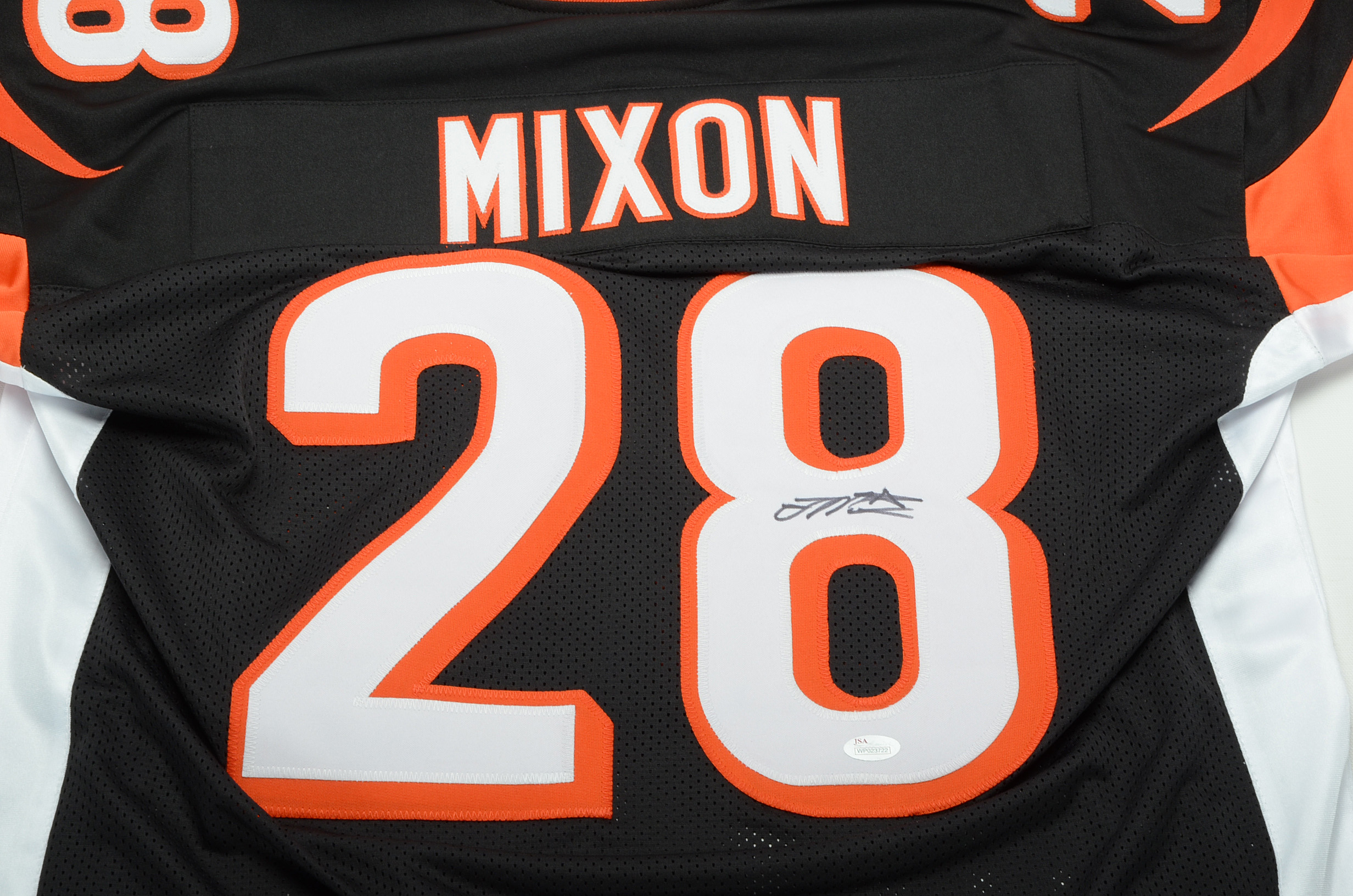 Joe Mixon Signed Bengals Jersey  COA
