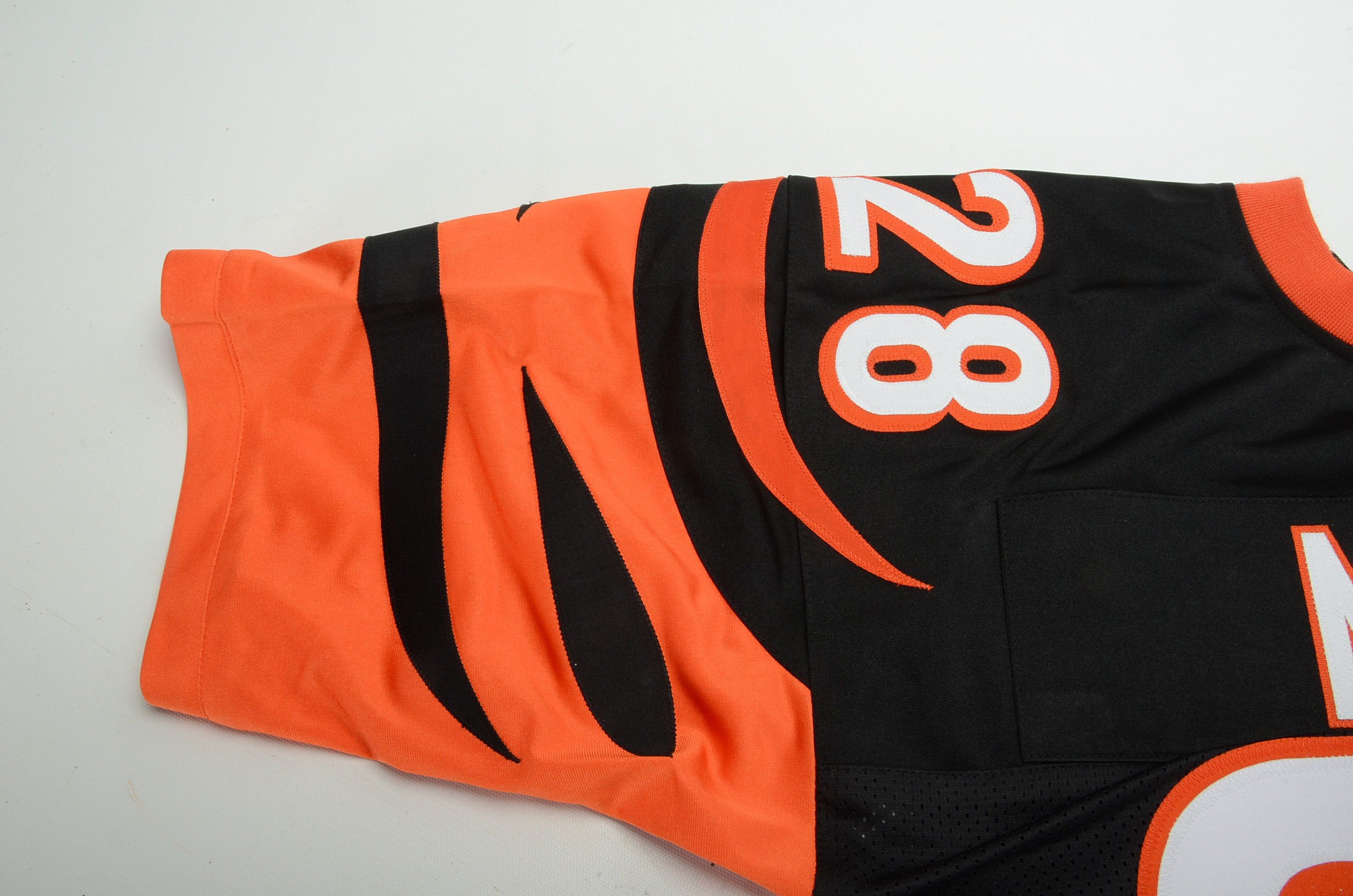 Joe Mixon Signed Bengals Jersey  COA