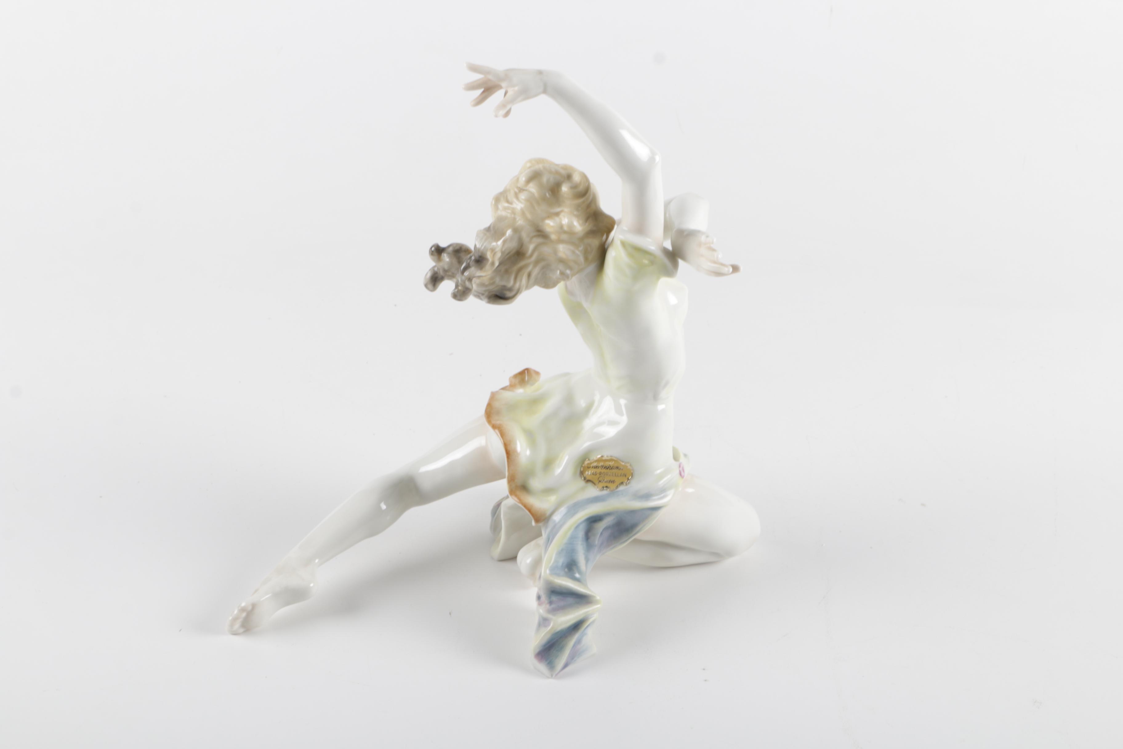 Hutschenreuther Porcelain Dancer “Finale” Art Deco Figurine