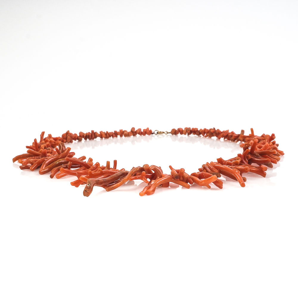 Vintage Graduated Coral Branch Necklace with 14K Yellow Gold Closure